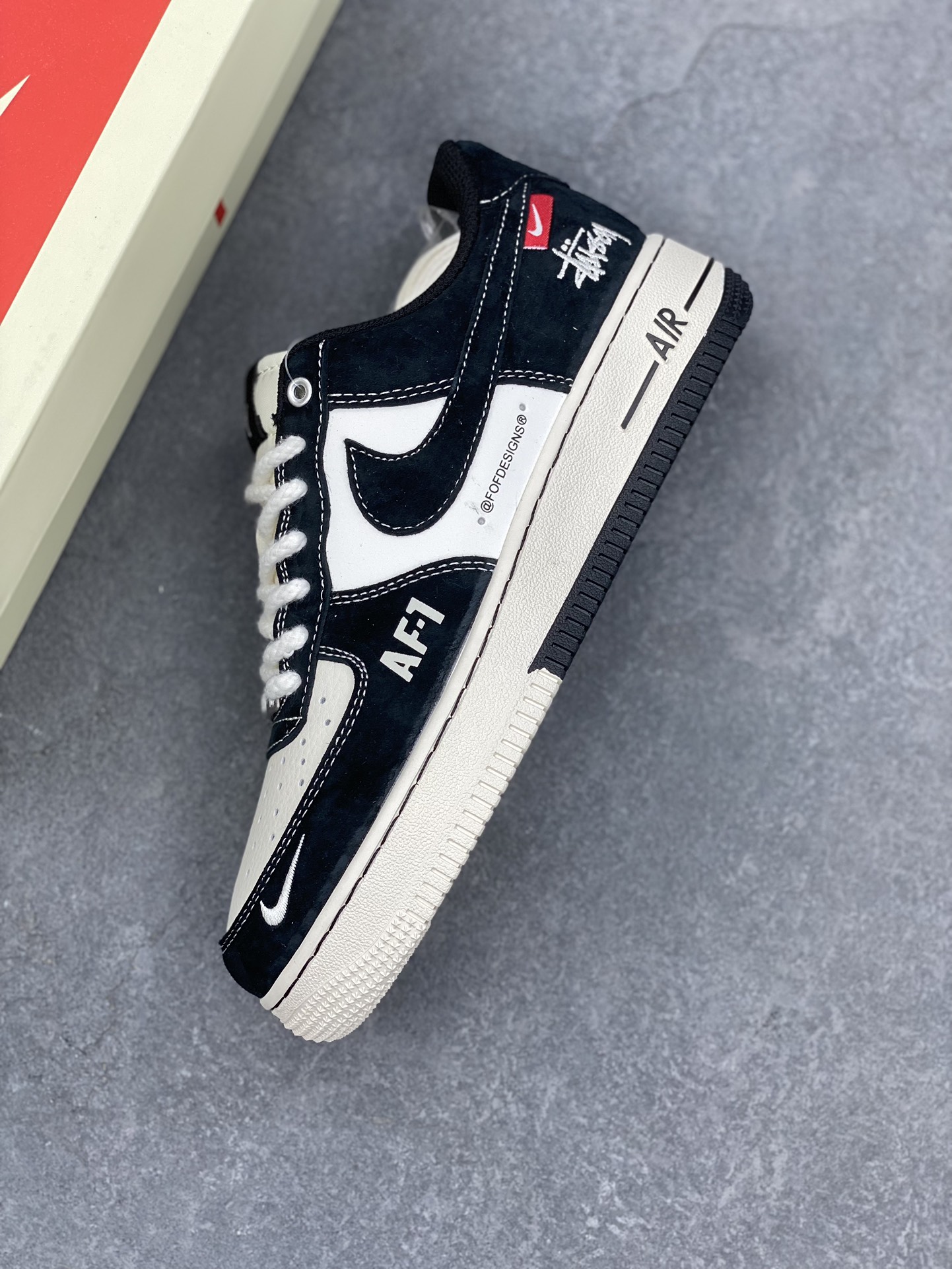Nike Air Force 1 '07 Low Stussy Collab Sneakers - Black/Red Accents 8 i1732293111 9376 1