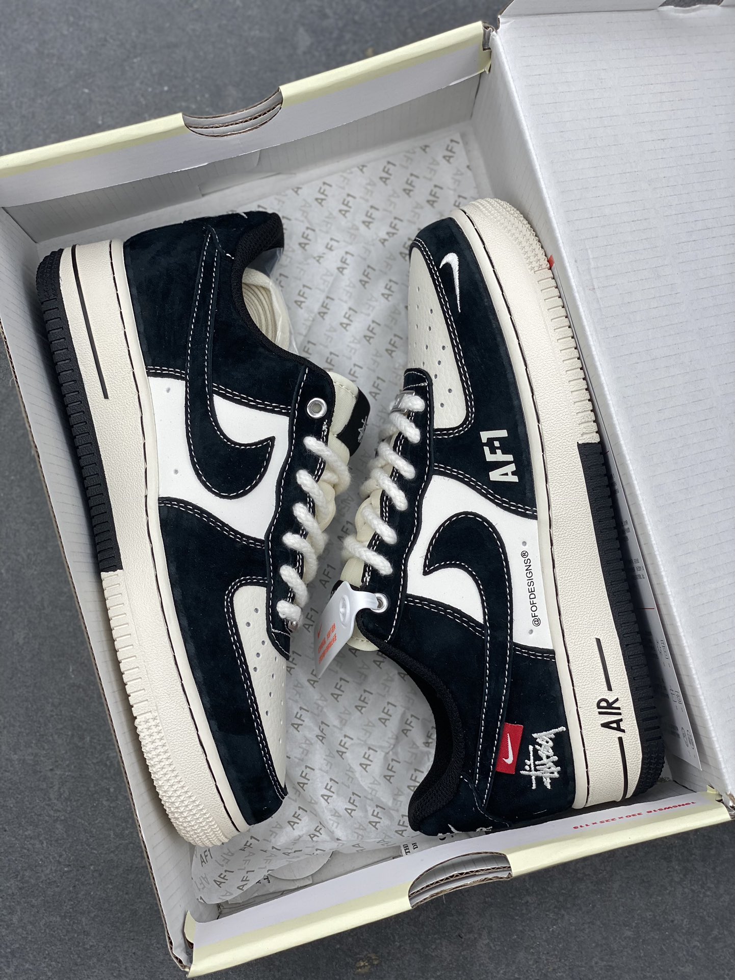 Nike Air Force 1 '07 Low Stussy Collab Sneakers - Black/Red Accents 10 i1732293112 1084 6