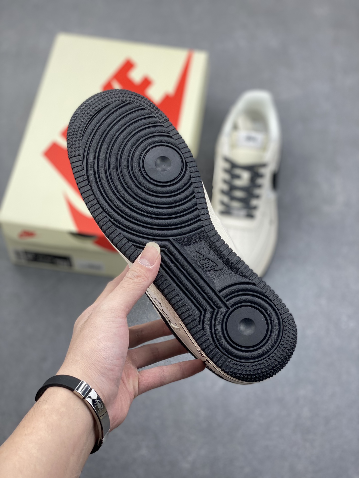 Nike Air Force 1 '07 Low Stussy Collab Sneakers - Limited Edition, Cream/Black 7 i1732293208 8550 7