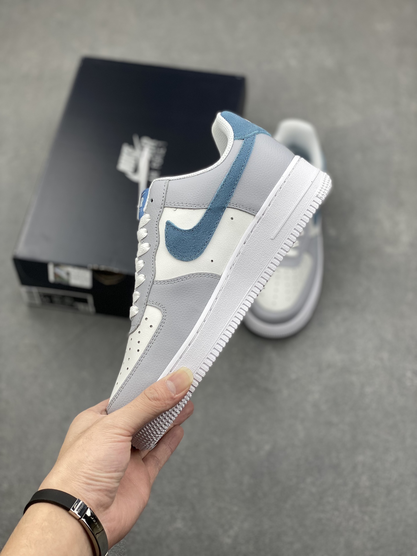 Nike Air Force 1 '07 Low Gray/Blue Cushioned Athletic Fashion Sneakers 4 i1732380274 8205 8