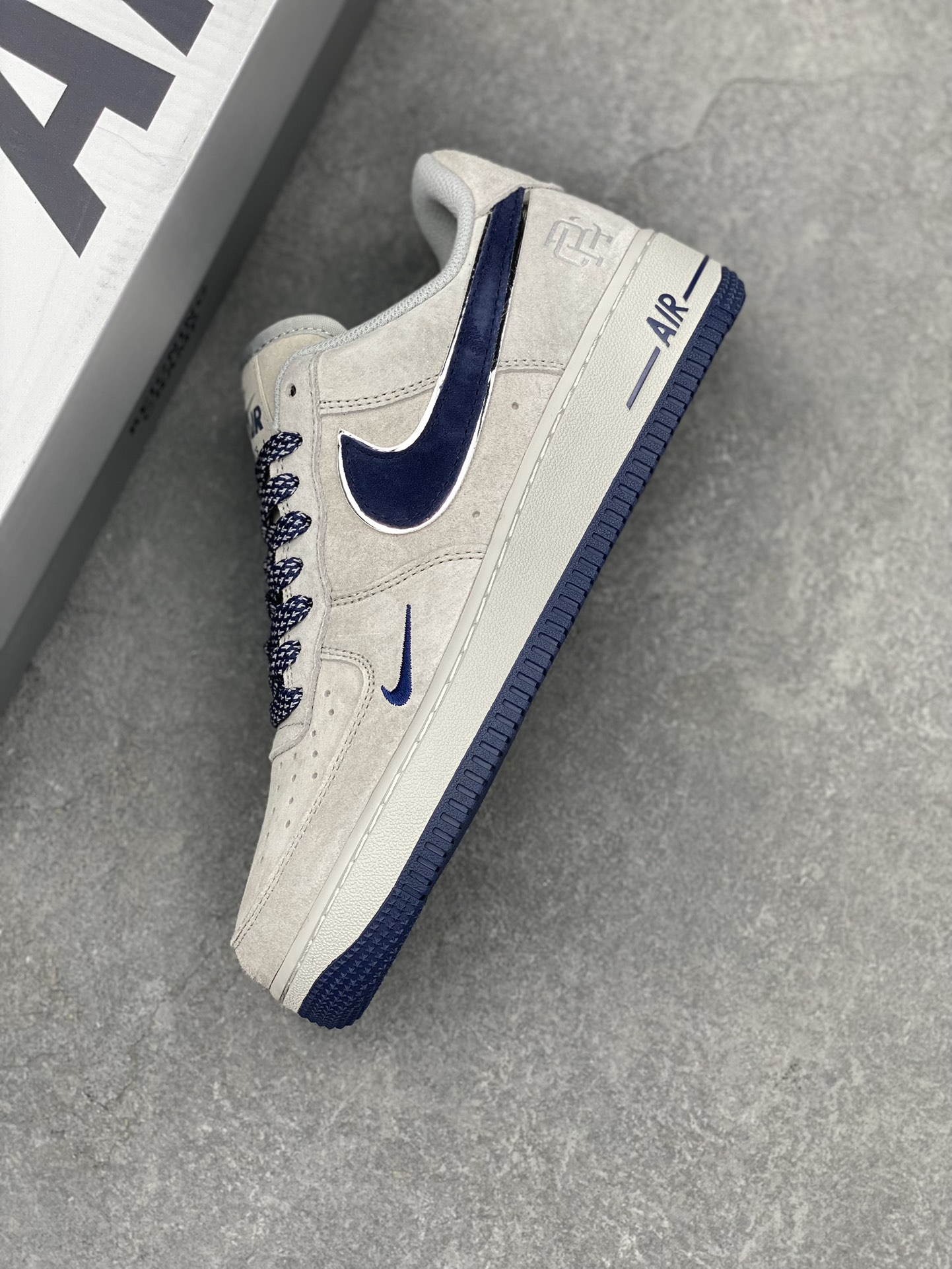 Nike Air Force 1 '07 Low Suede Deep Blue Champion Sneakers 8 i1732380623 8701 2