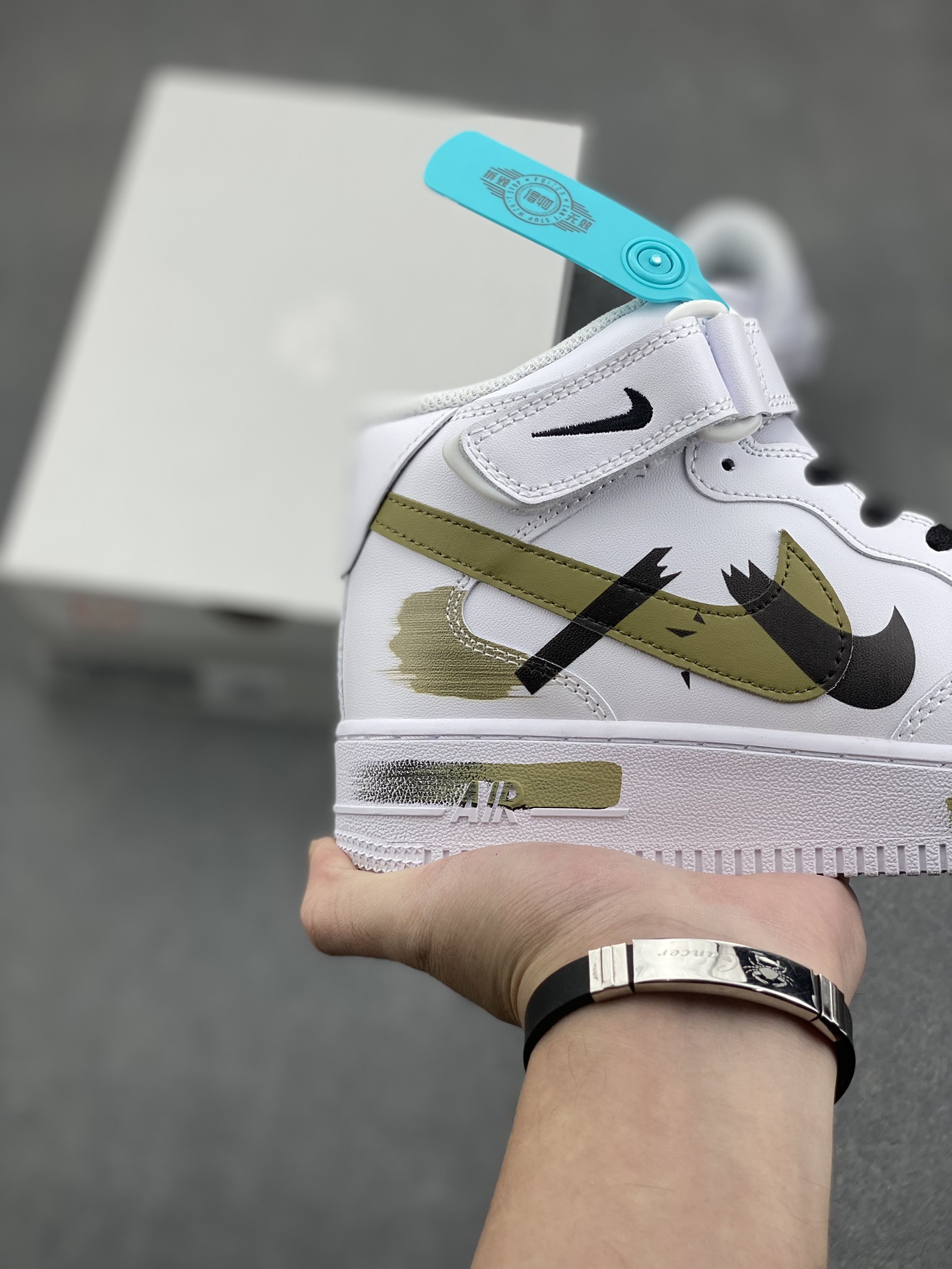 Nike Air Force 1 Mid '07 Olive Green Custom Anime Casual Basketball Shoes 6 i1732380786 5758 3