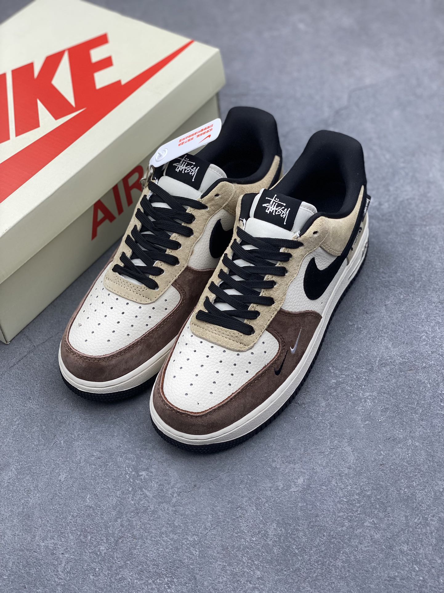 Nike Air Force 1 '07 Low The North Face Stussy Collab Black Brown 9 i1732380916 1095 4