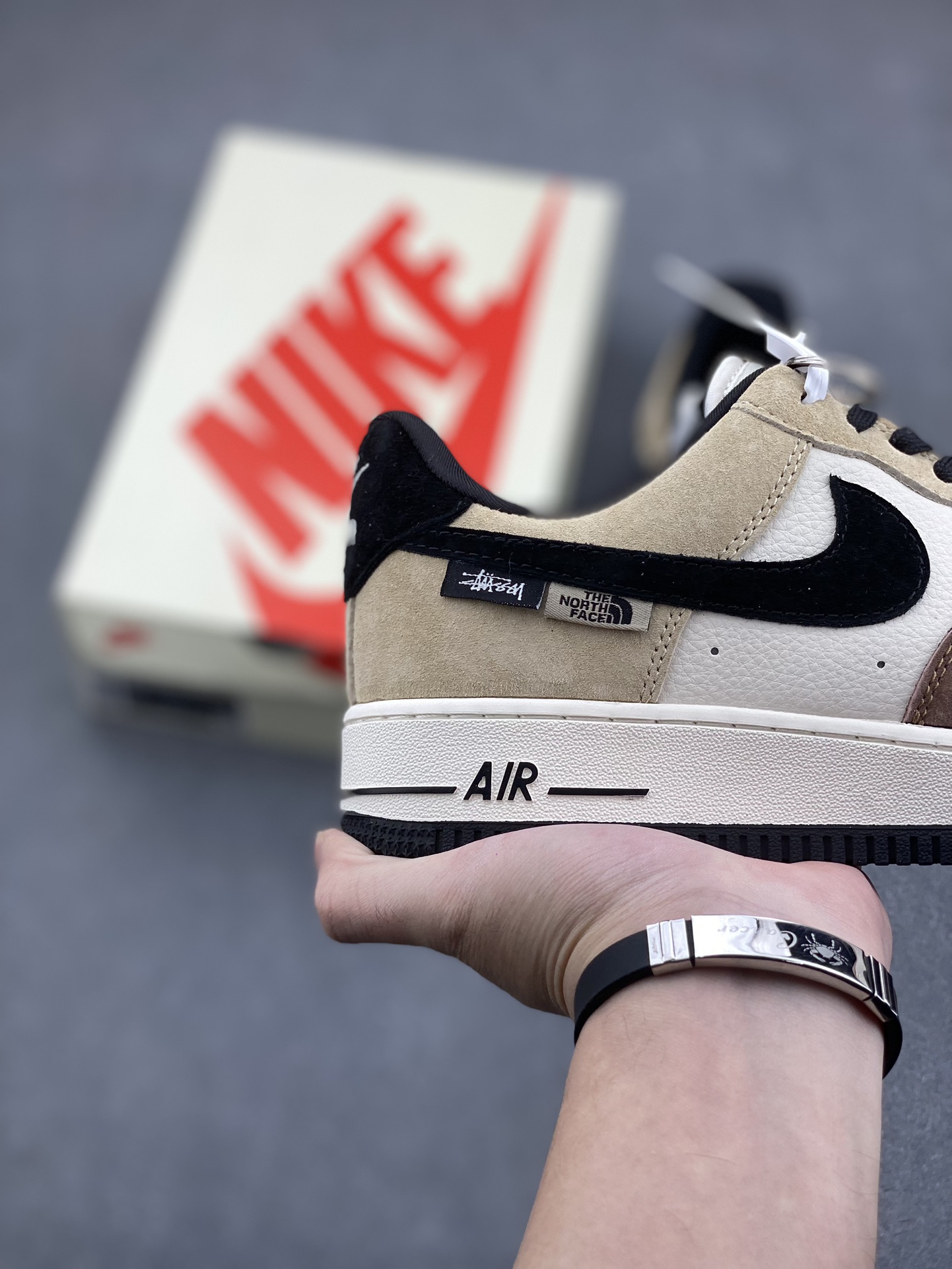 Nike Air Force 1 '07 Low The North Face Stussy Collab Black Brown 6 i1732380916 4999 6