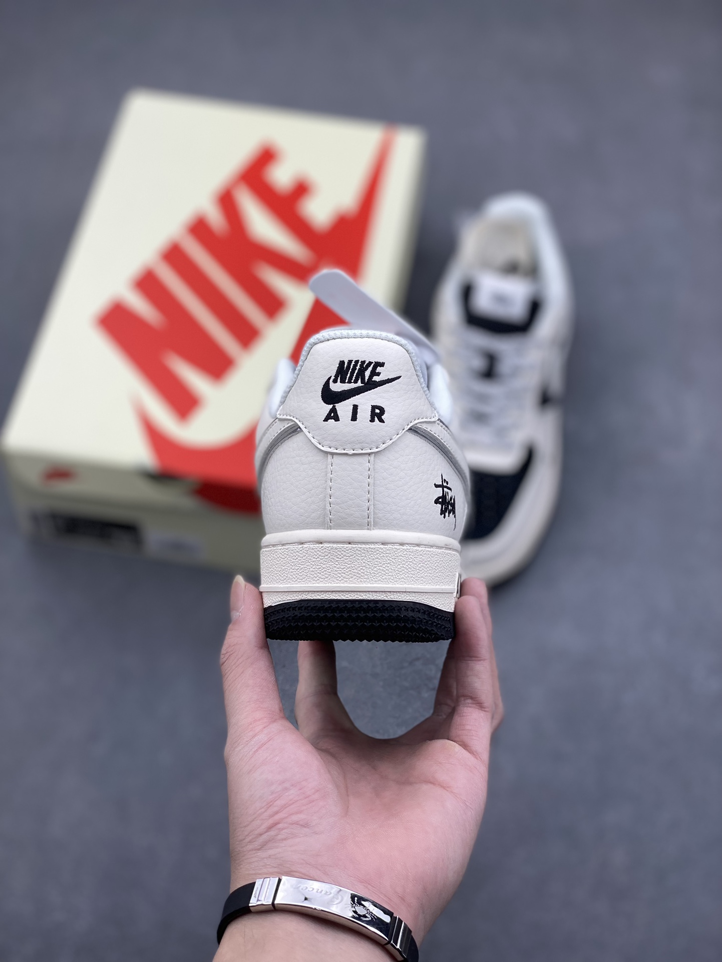 Nike Air Force 1 '07 Low Stussy Collab Sneakers - Cream/Black, Limited Edition 5 i1732380998 7933 8