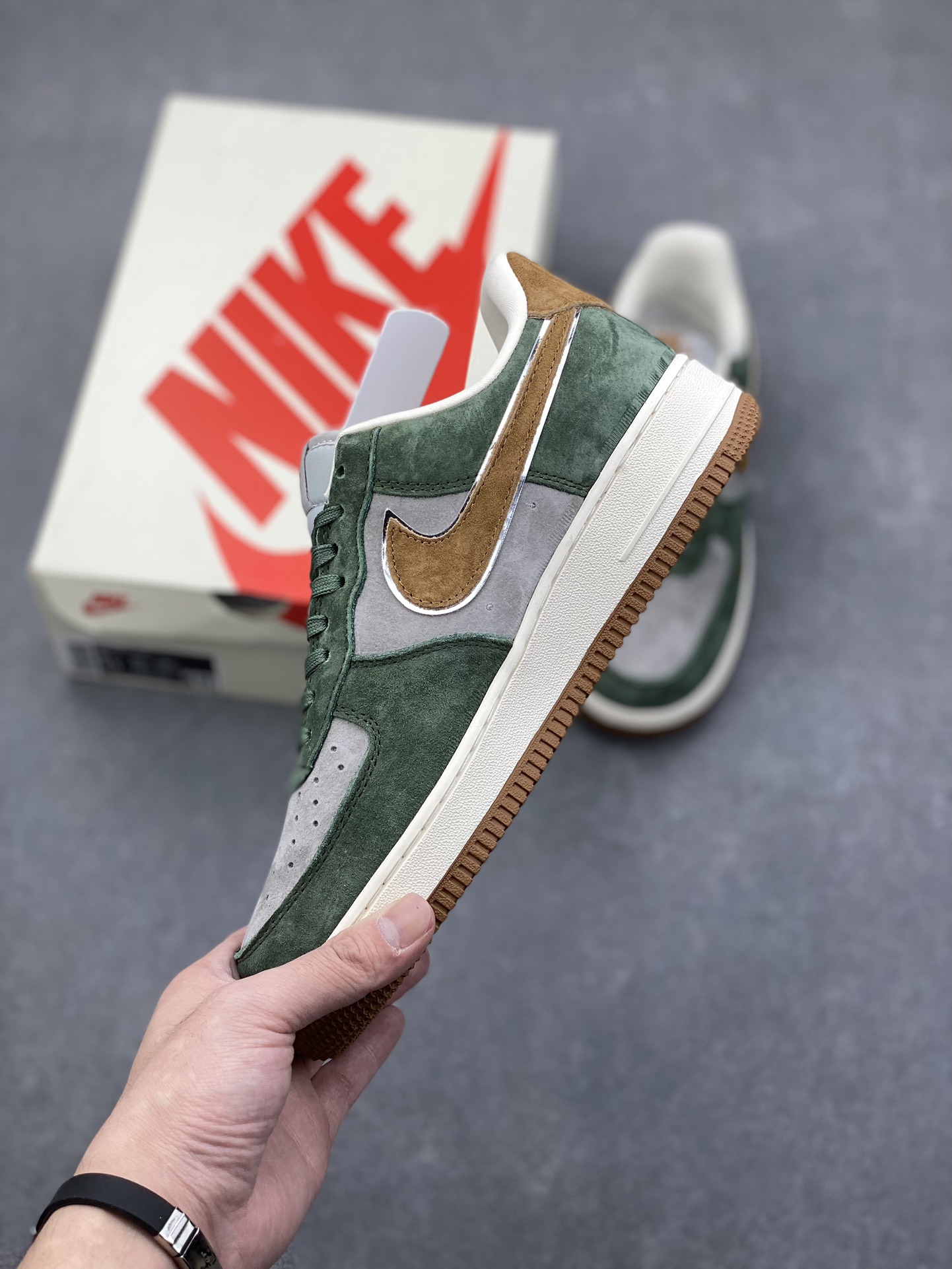 Nike Air Force 1 '07 Low UN Green Sneakers - Limited Edition 4 i1732491180 1029 6