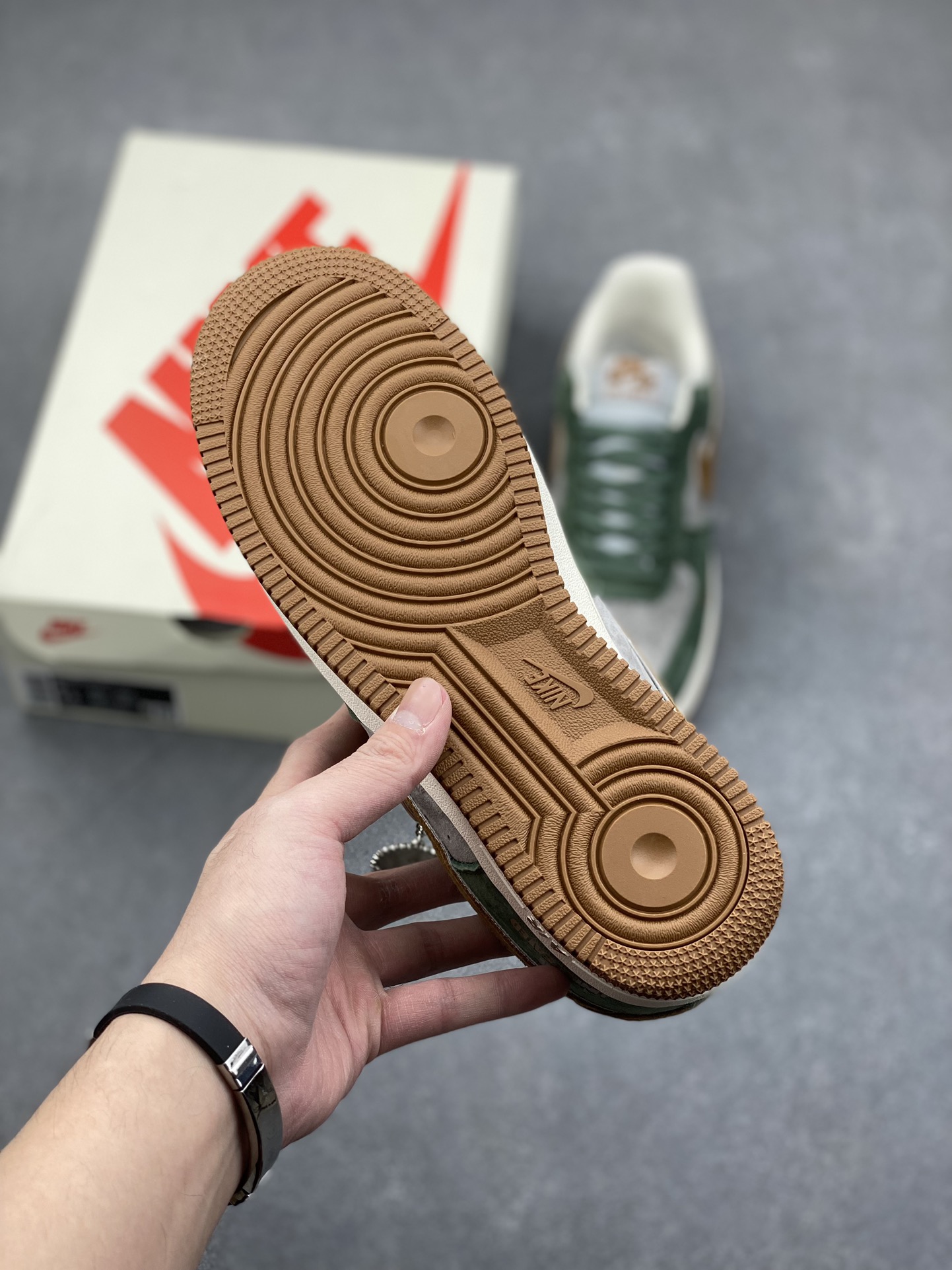 Nike Air Force 1 '07 Low UN Green Sneakers - Limited Edition 7 i1732491180 4889 3