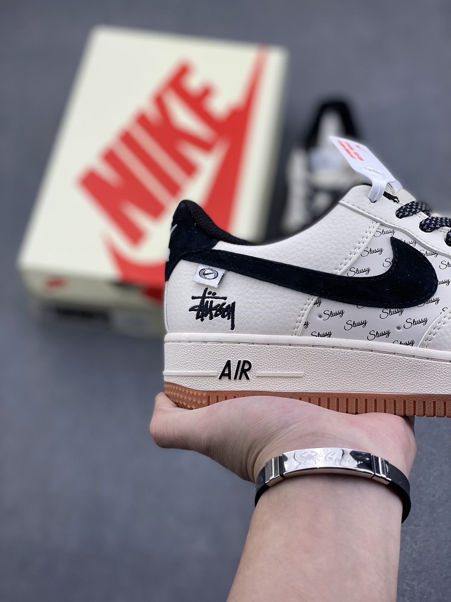 Nike Air Force 1 '07 Low Stussy Collab Sneakers - Limited Edition, Beige/Black 6 i1732564605 7700 0