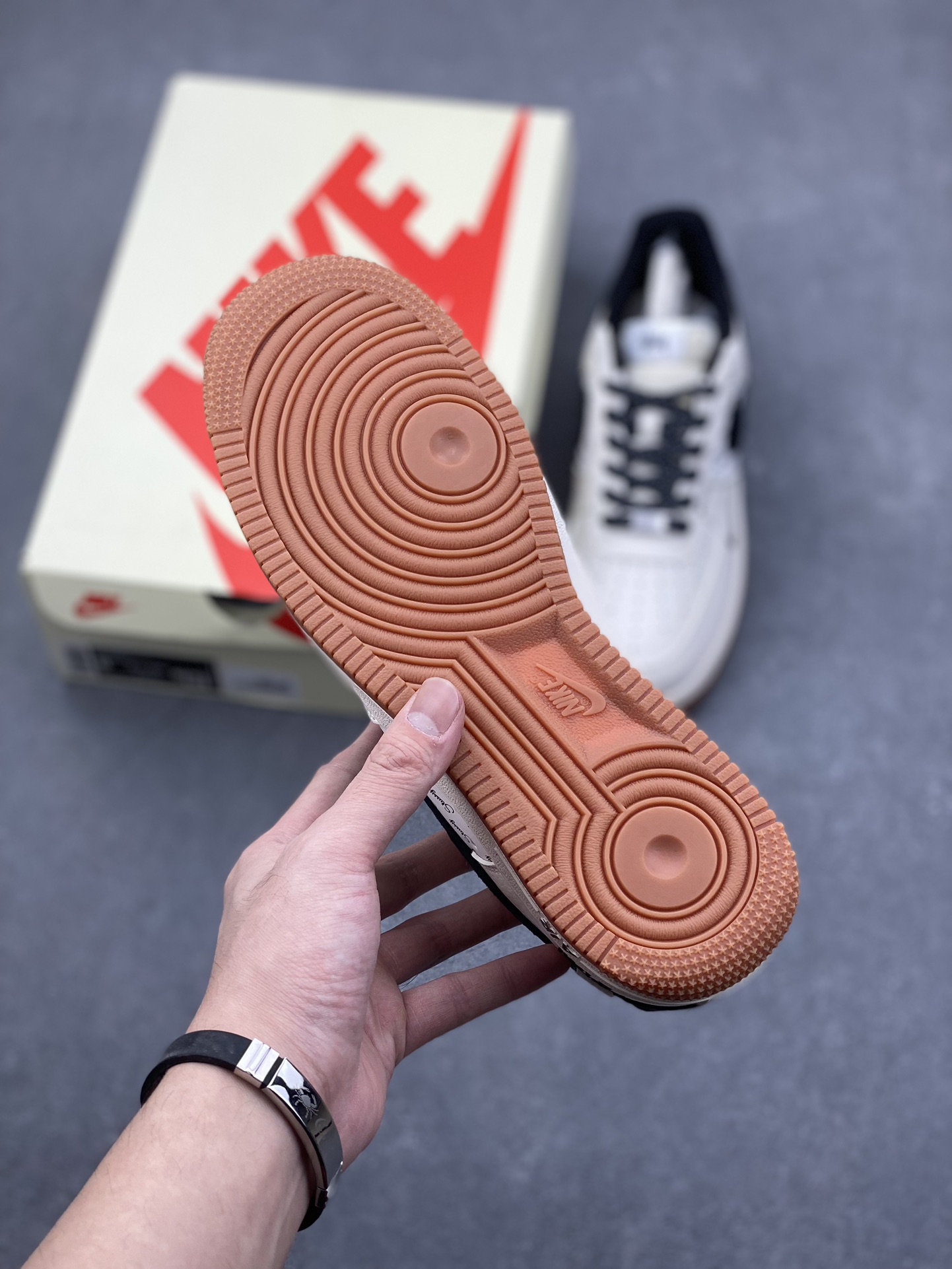 Nike Air Force 1 '07 Low Stussy Collab Sneakers - Limited Edition, Beige/Black 7 i1732564605 8703 5