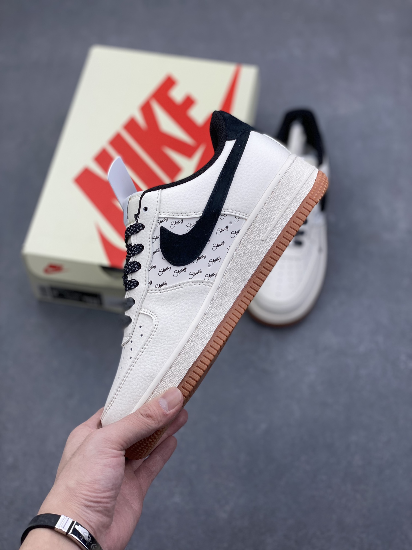 Nike Air Force 1 '07 Low Stussy Collab Sneakers - Limited Edition, Beige/Black 4 i1732564605 905 6