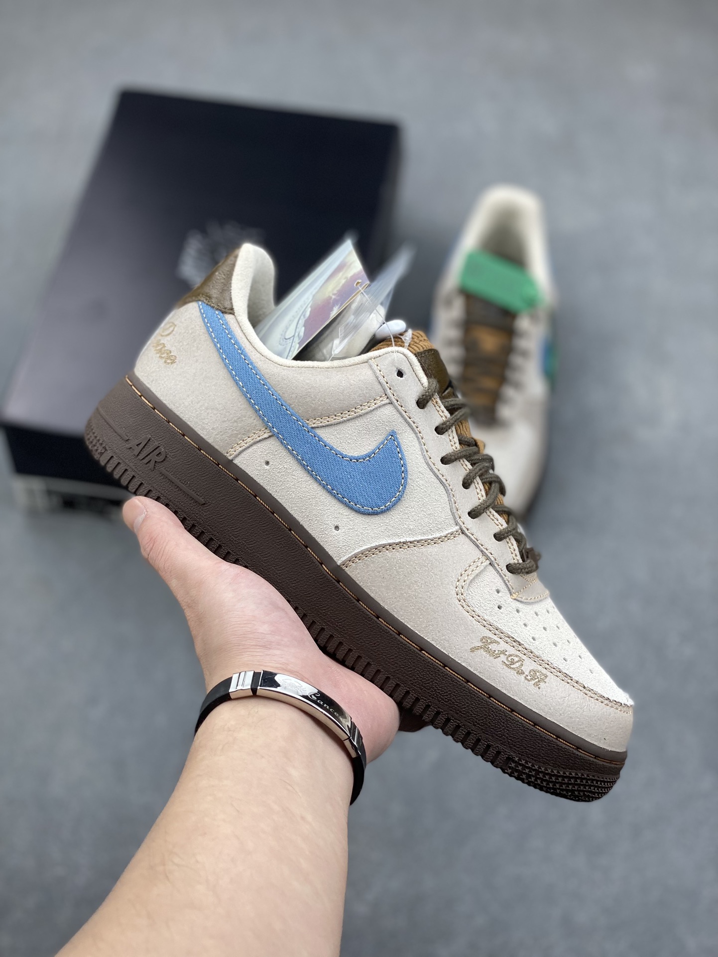 Nike Air Force 1 Low HY Version - Pure Original with NFC Chip & Accessories 2 i1732565861 7170 4