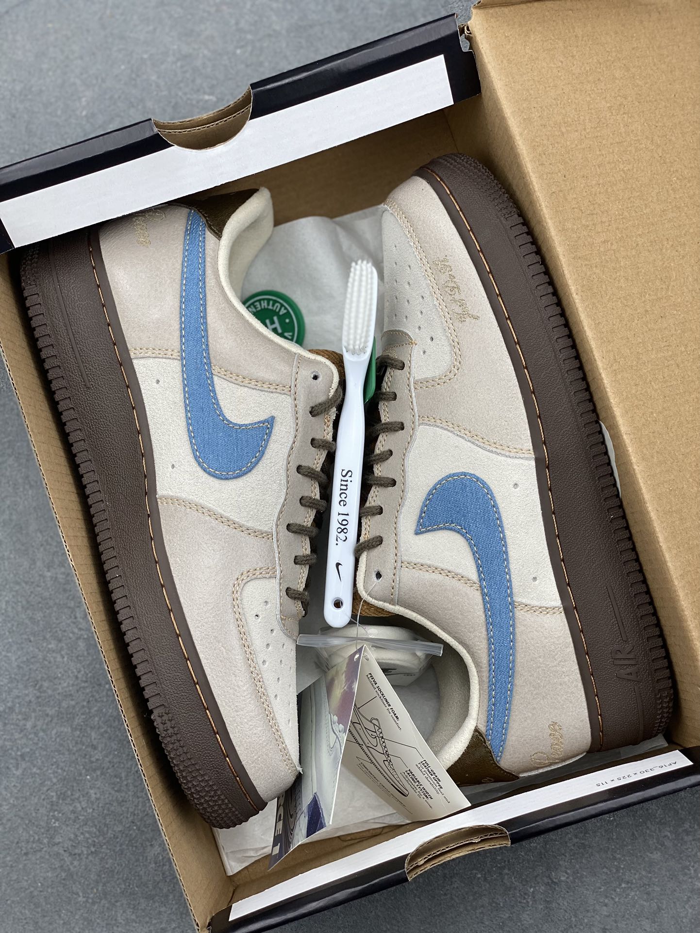 Nike Air Force 1 Low HY Version - Pure Original with NFC Chip & Accessories 10 i1732565862 8794 8