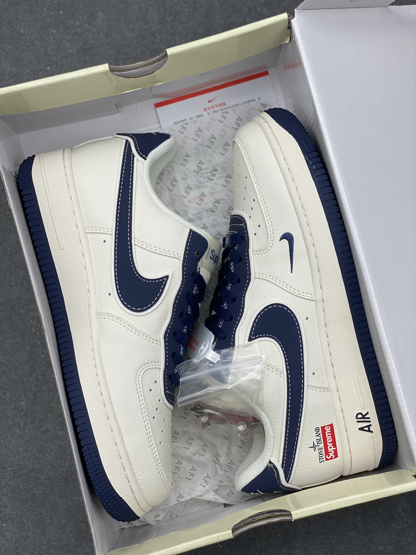 Nike Air Force 1 '07 Low Stone Island Supreme Collab - Navy/Cream 10 i1732566056 6408 0
