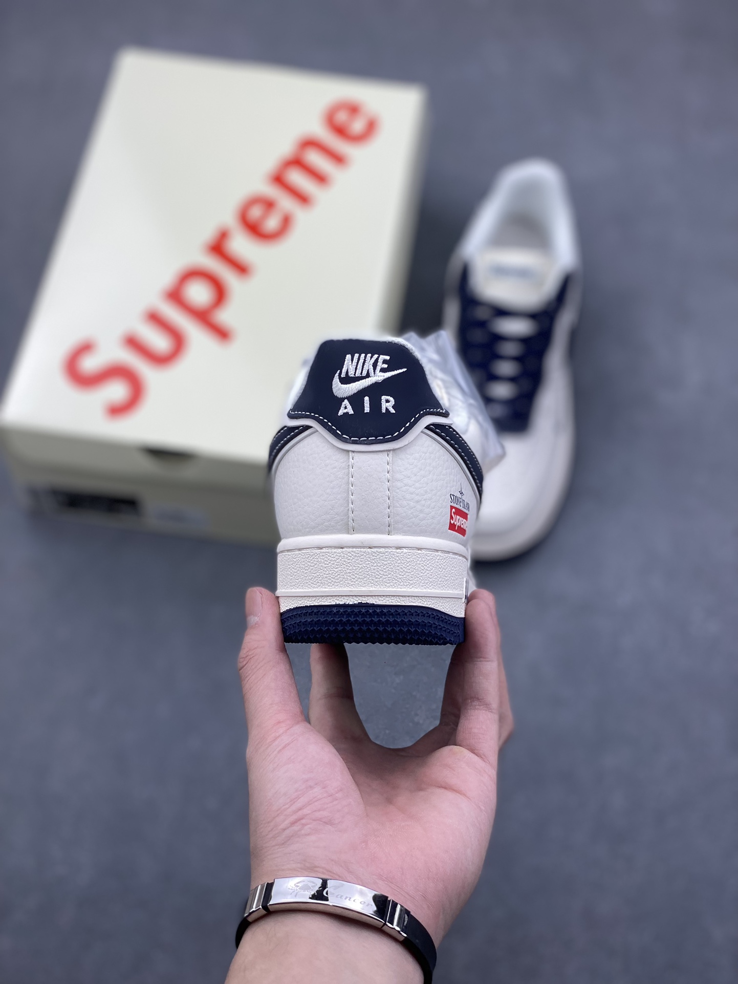 Nike Air Force 1 '07 Low Stone Island Supreme Collab - Navy/Cream 5 i1732566056 6584 3