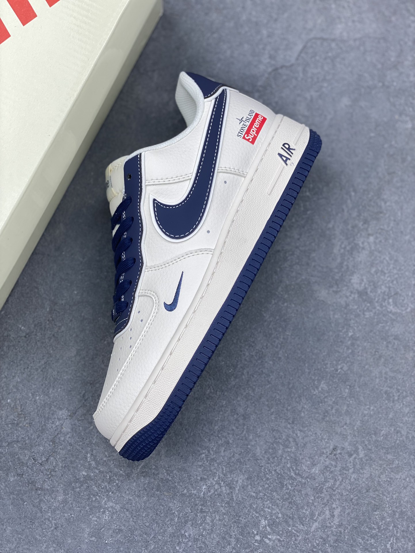 Nike Air Force 1 '07 Low Stone Island Supreme Collab - Navy/Cream 8 i1732566056 8578 8