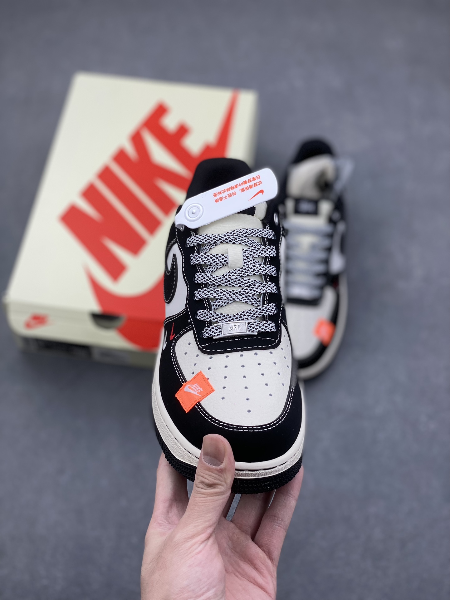 Nike Air Force 1 '07 Low Stussy Collab Black/White Sneakers 3 i1732566128 1975 2