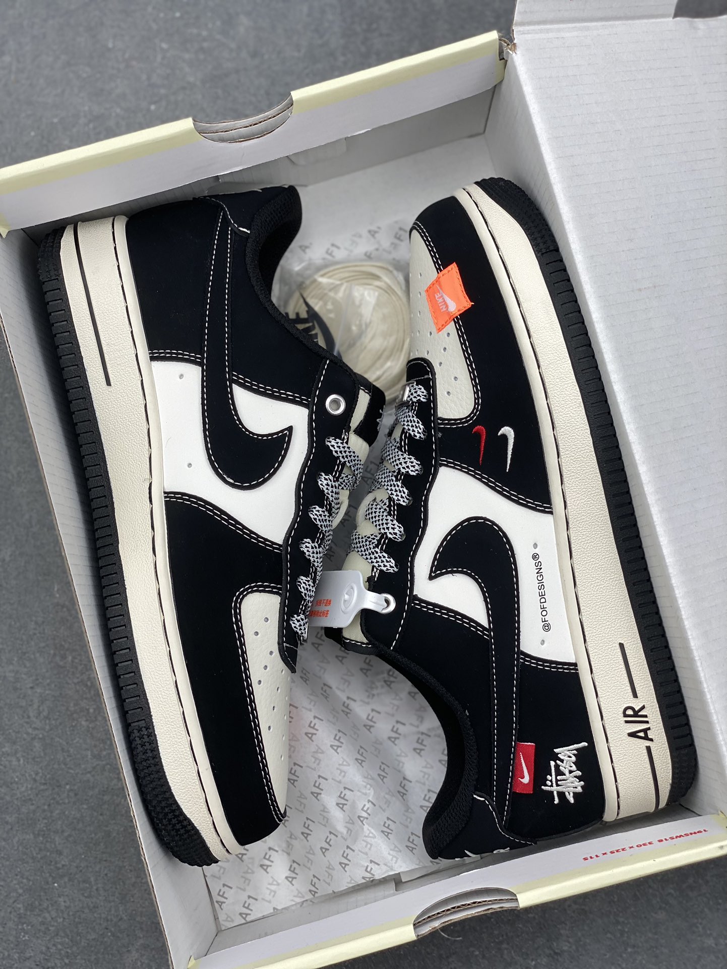 Nike Air Force 1 '07 Low Stussy Collab Black/White Sneakers 10 i1732566128 384 8