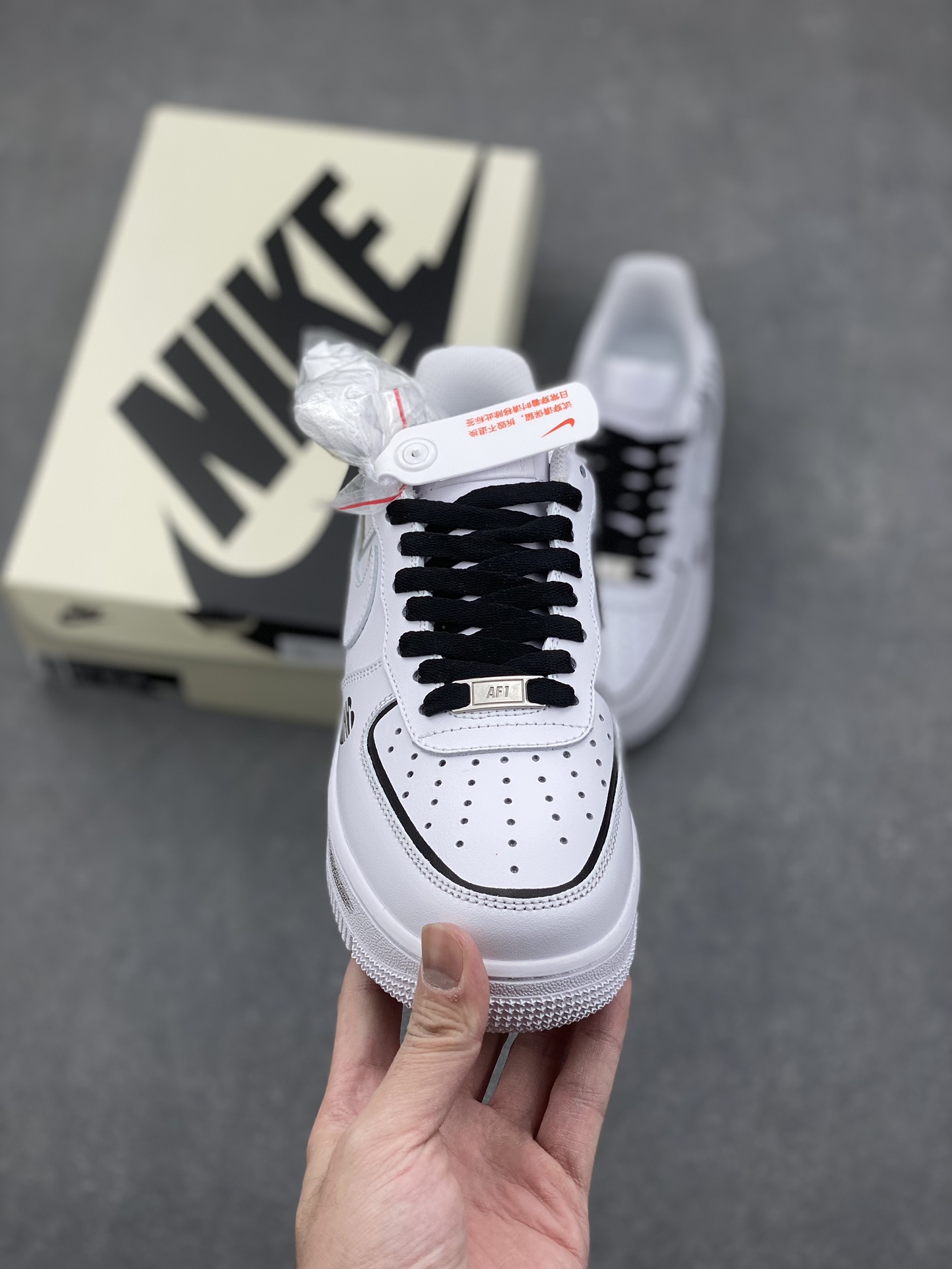 Nike Air Force 1 '07 Low White/Black - Iconic Style & Comfort 3 i1732637939 9195 2