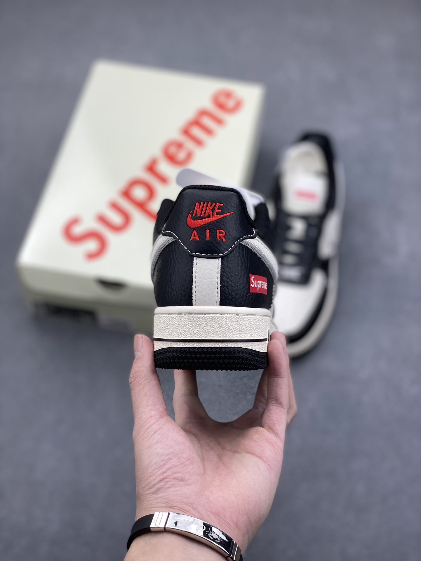 Nike Air Force 1 '07 Low Supreme Collab Sneakers - Black/Silver 5 i1732736663 3087 4