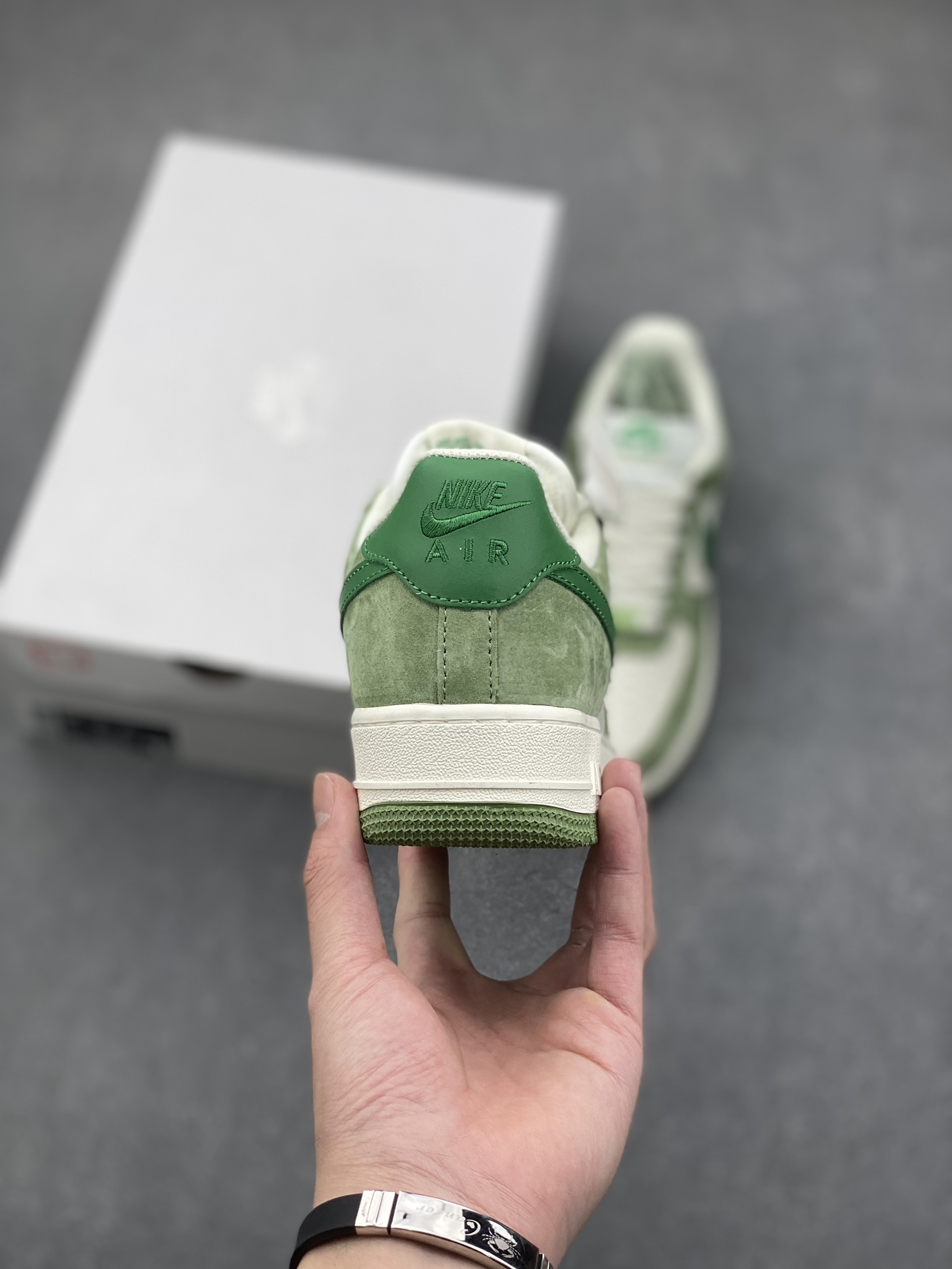 Nike Air Force 1 Low '07 White Green Casual Sneakers 5 i1732810775 3684 0