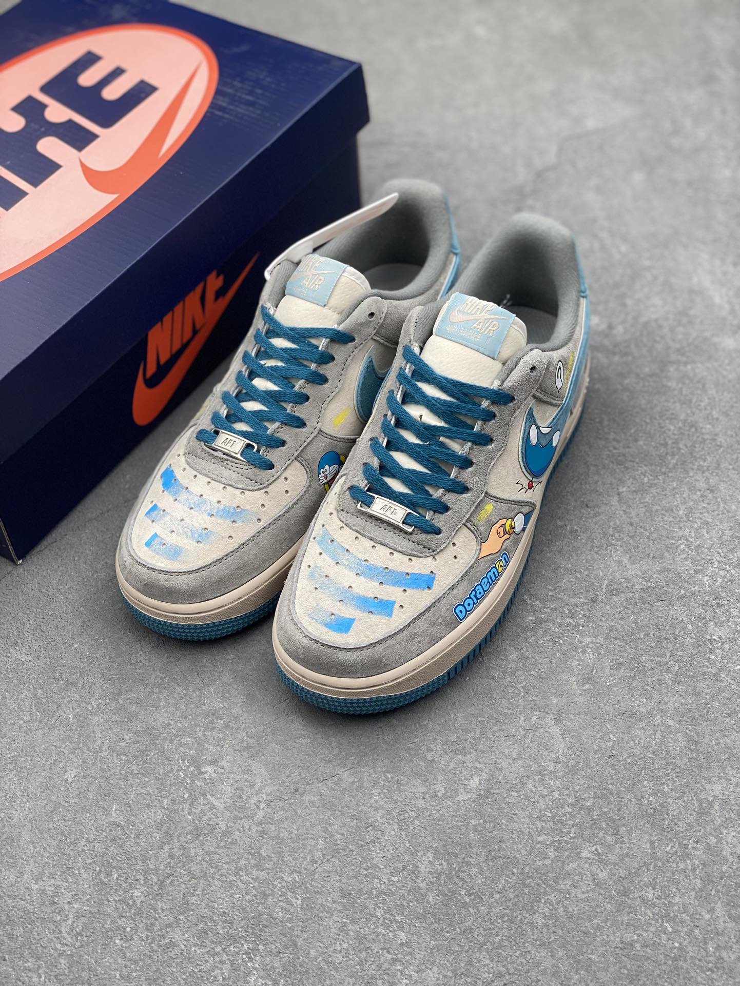Nike Air Force 1 Low "Time Machine" Doraemon Custom Sneakers 9 i1732811117 4666 3