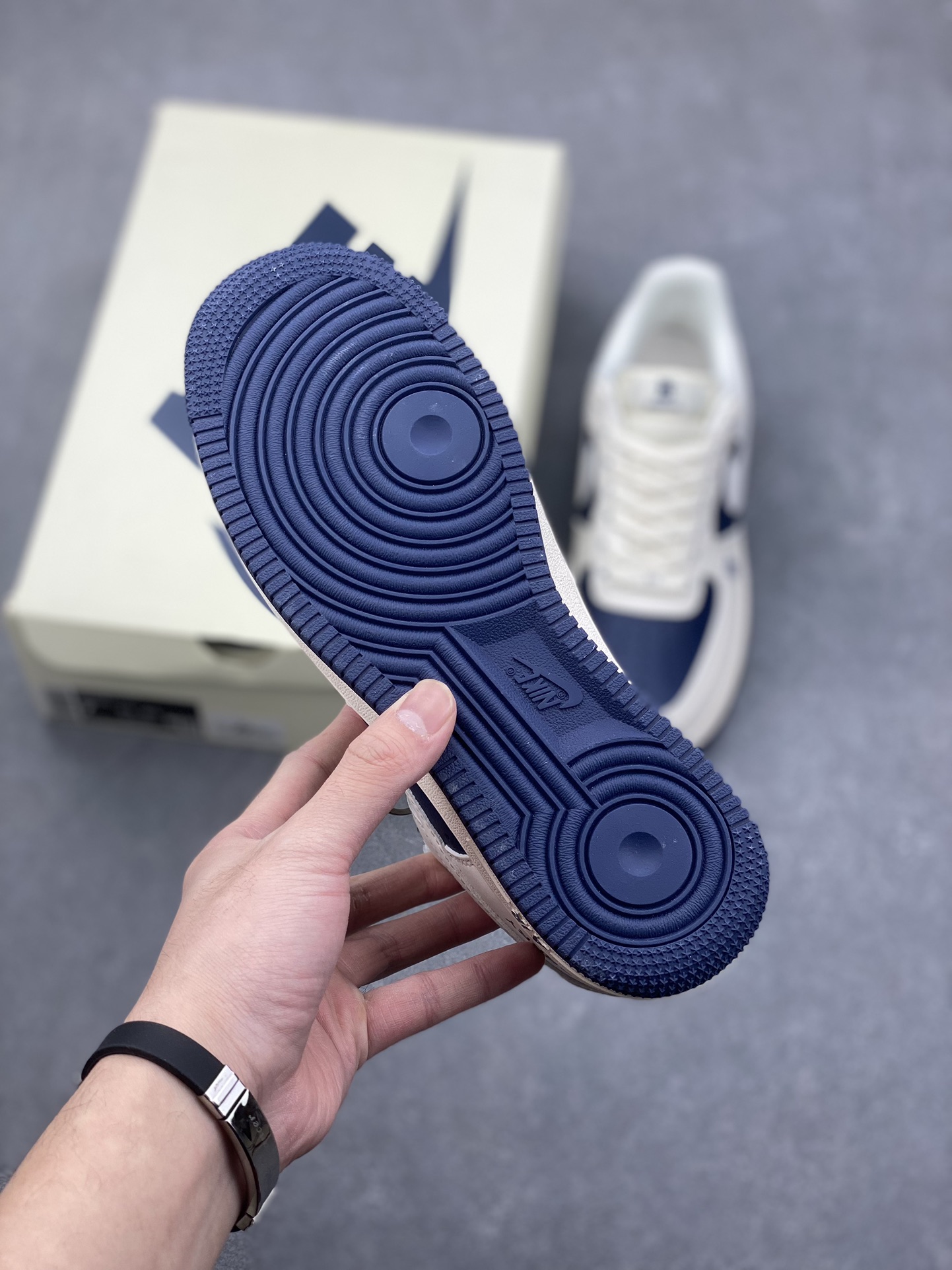 Nike Air Force 1 '07 Low Burberry Collab Sneakers - White/Navy 7 i1732811309 5490 8