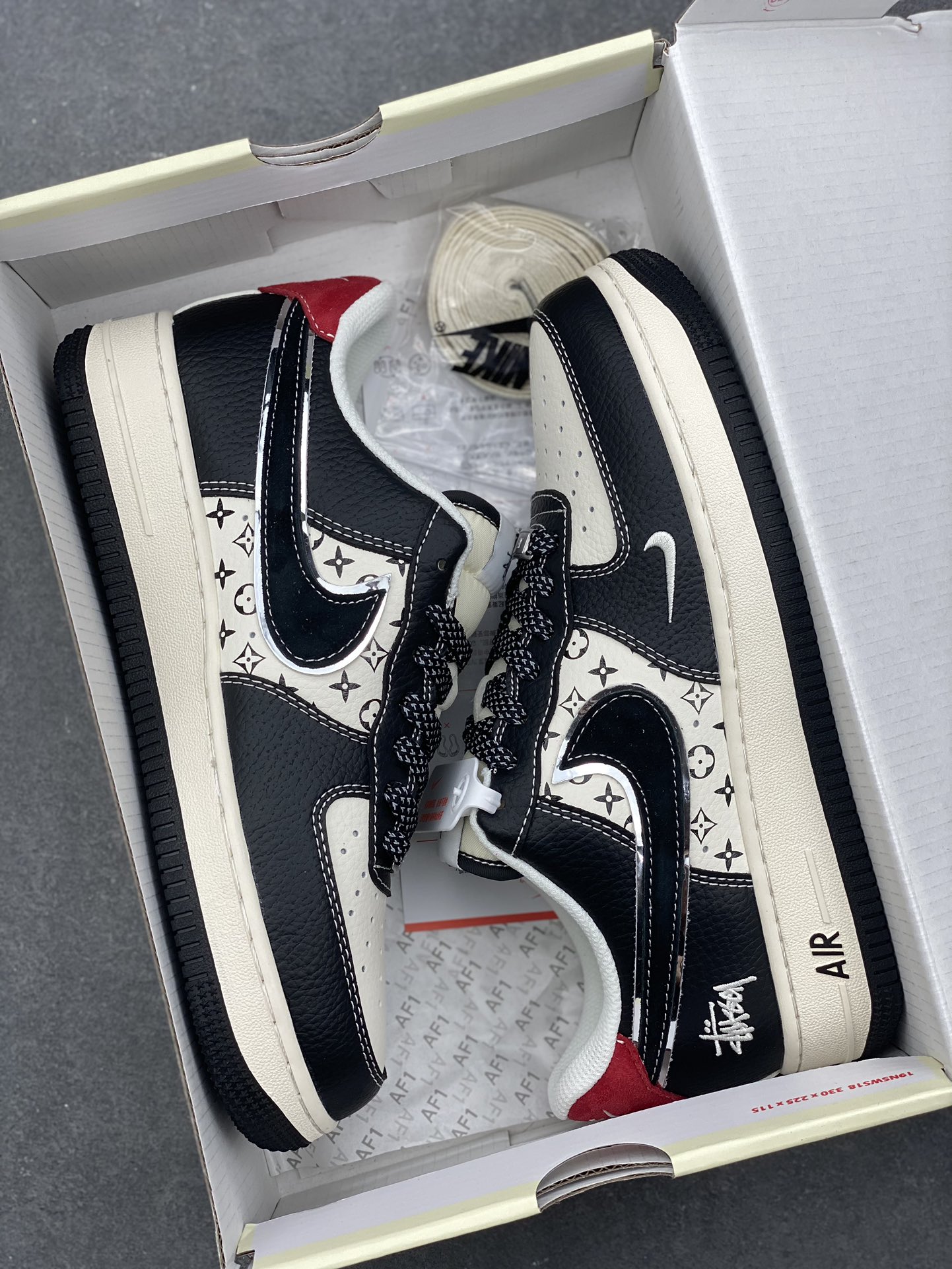 Nike Air Force 1 '07 Low Stussy Collab Black/White/Red - Limited Edition 10 i1732811366 2185 8