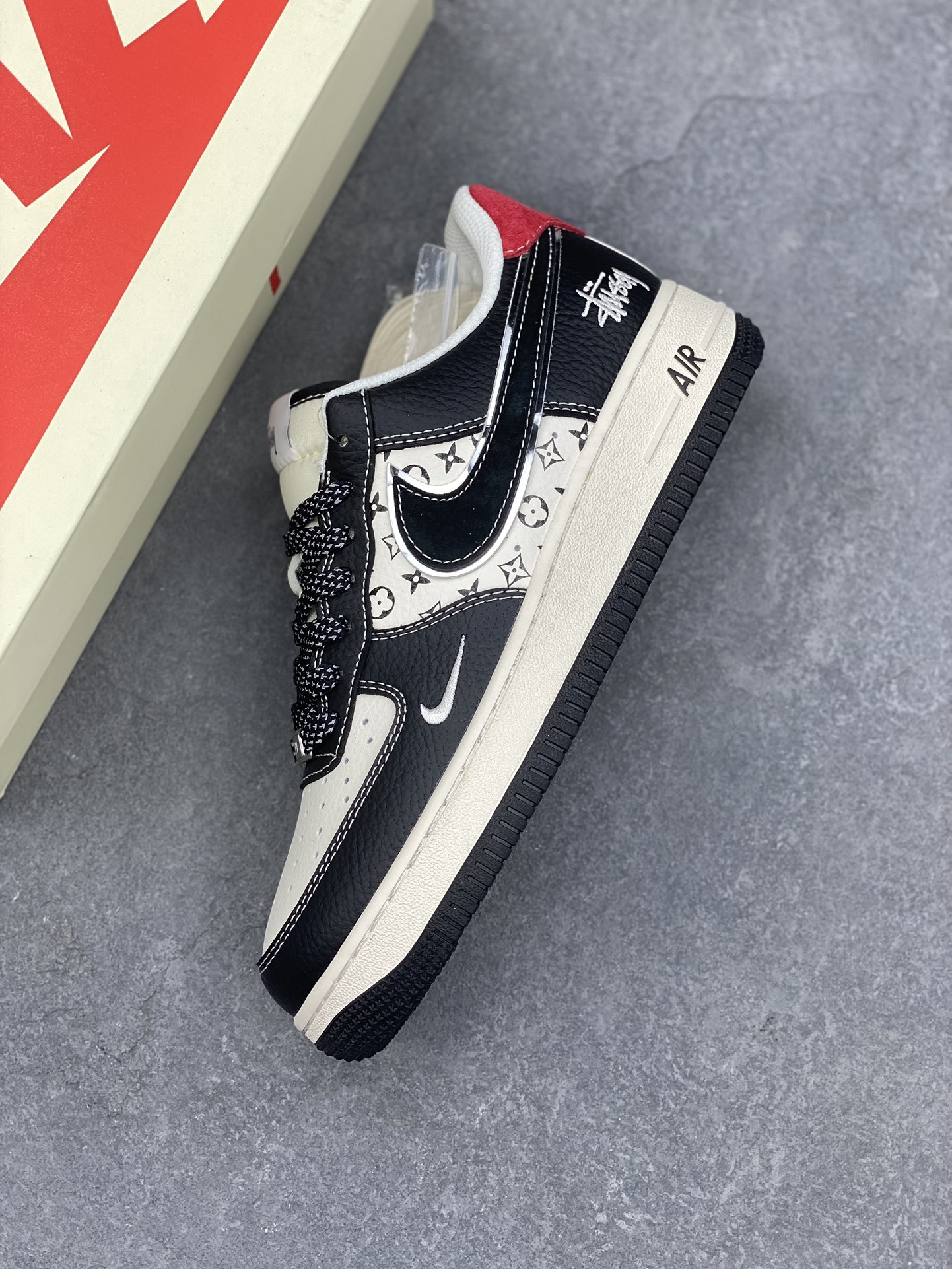 Nike Air Force 1 '07 Low Stussy Collab Black/White/Red - Limited Edition 8 i1732811366 9548 7