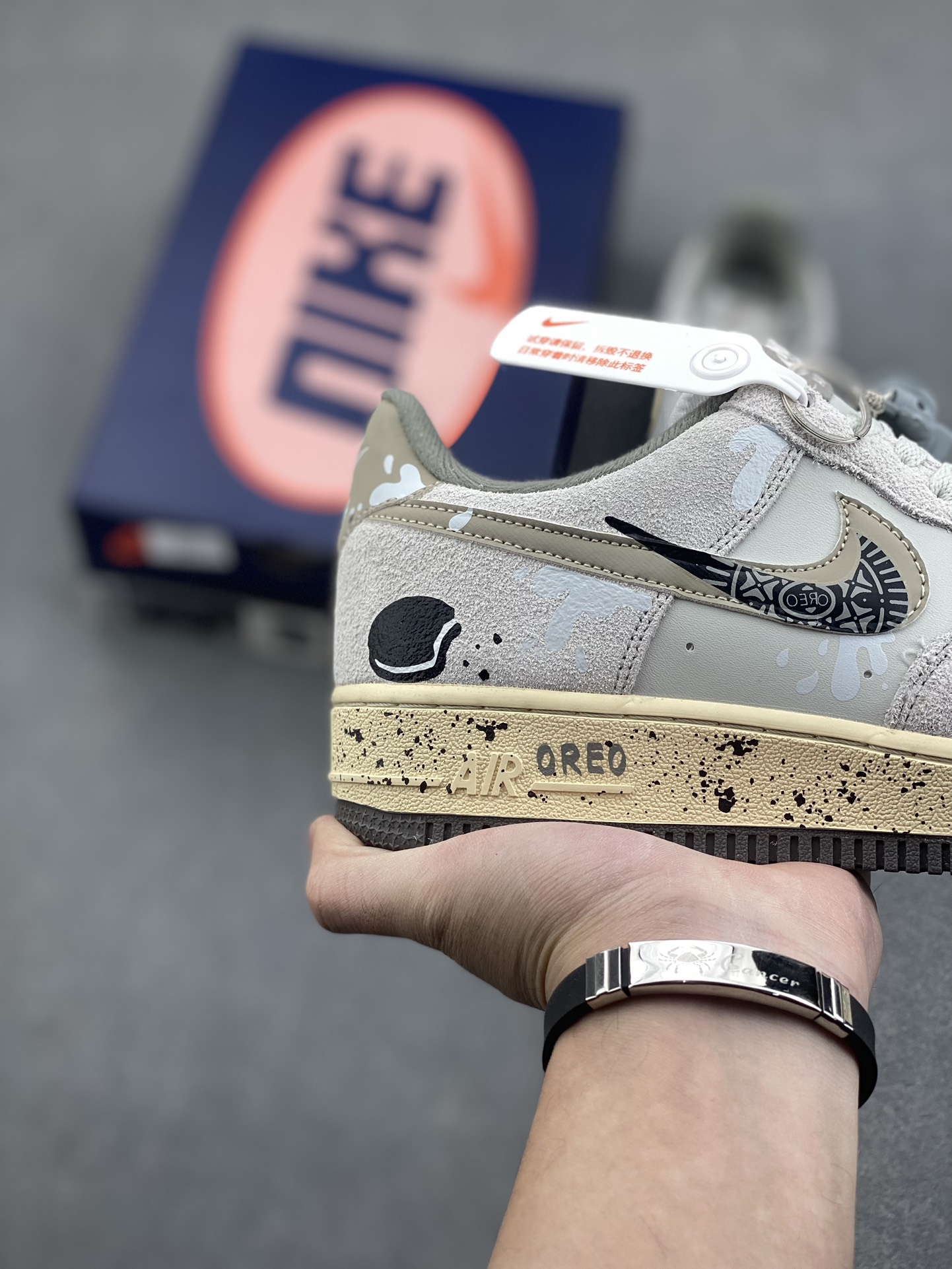 Nike Air Force 1 '07 Low Sneakers - Limited Edition, Comfortable, and Stylish 6 i1732914969 2807 4