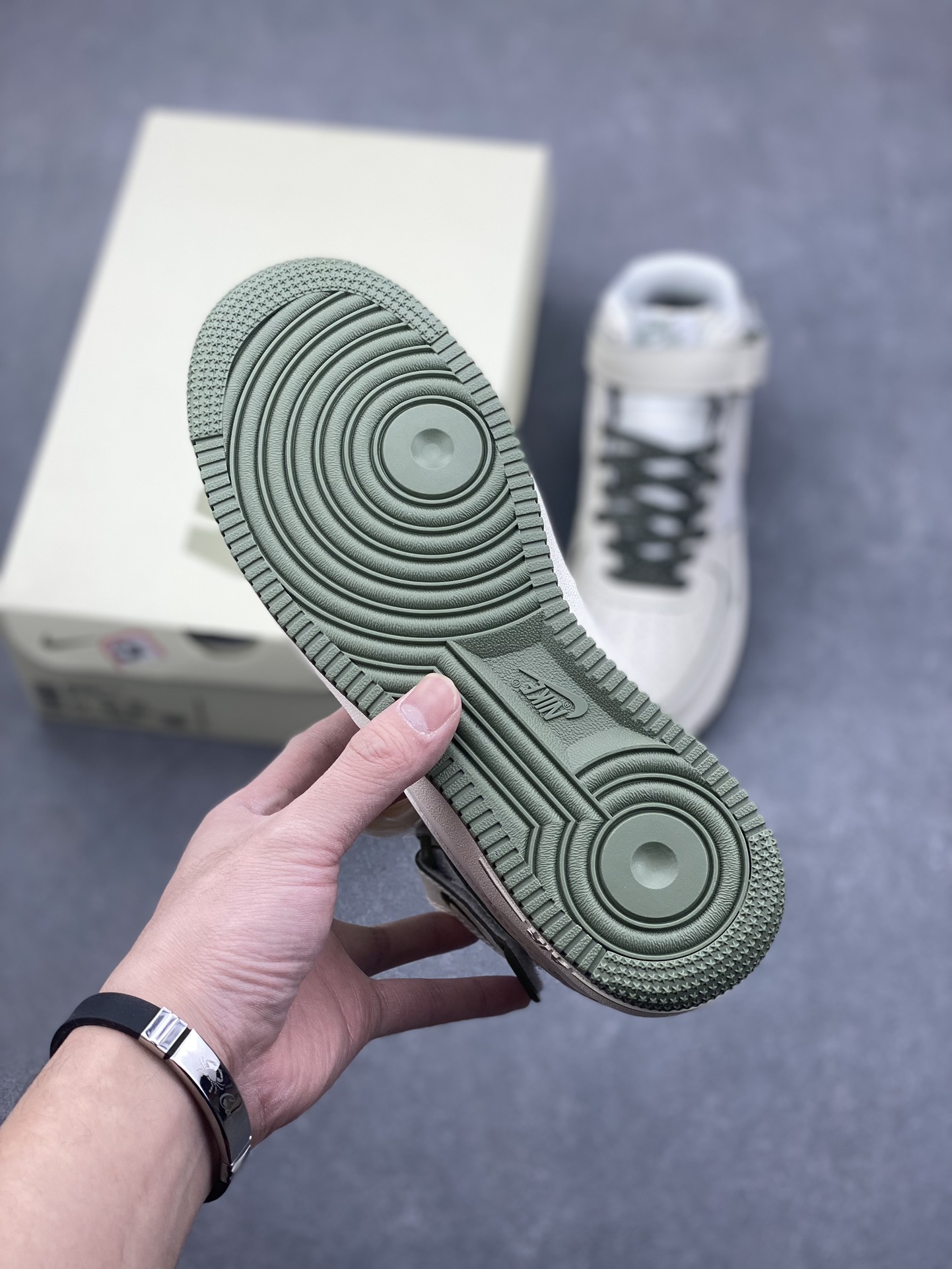 Nike Air Force 1 MID '07 'Green Pearl' Casual Sneakers, Reflective & Cushioned 7 i1732915042 67 0