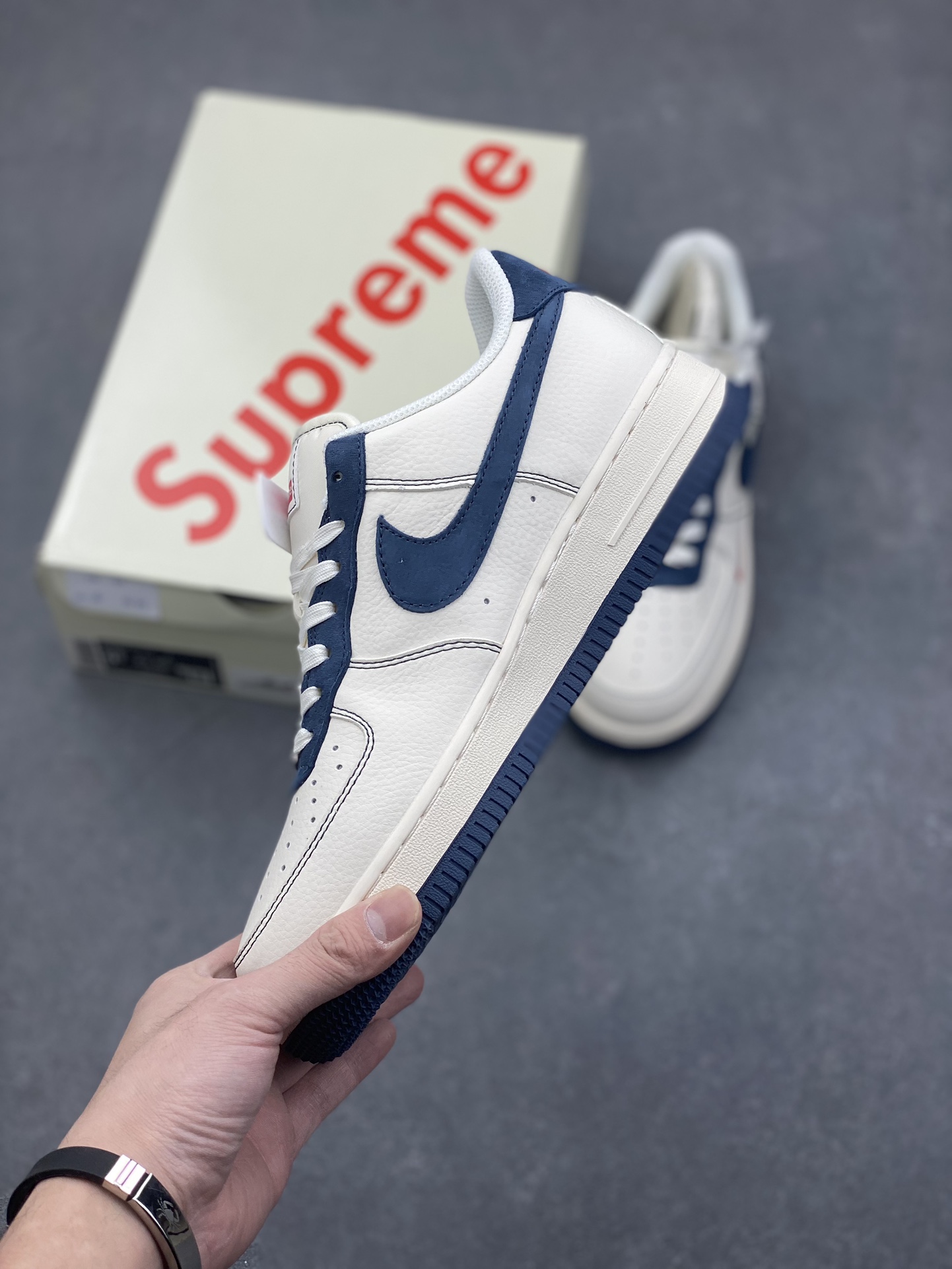 Nike Air Force 1 '07 Low Supreme Collaboration Sneakers - Blue/White 4 i1732915232 1125 6