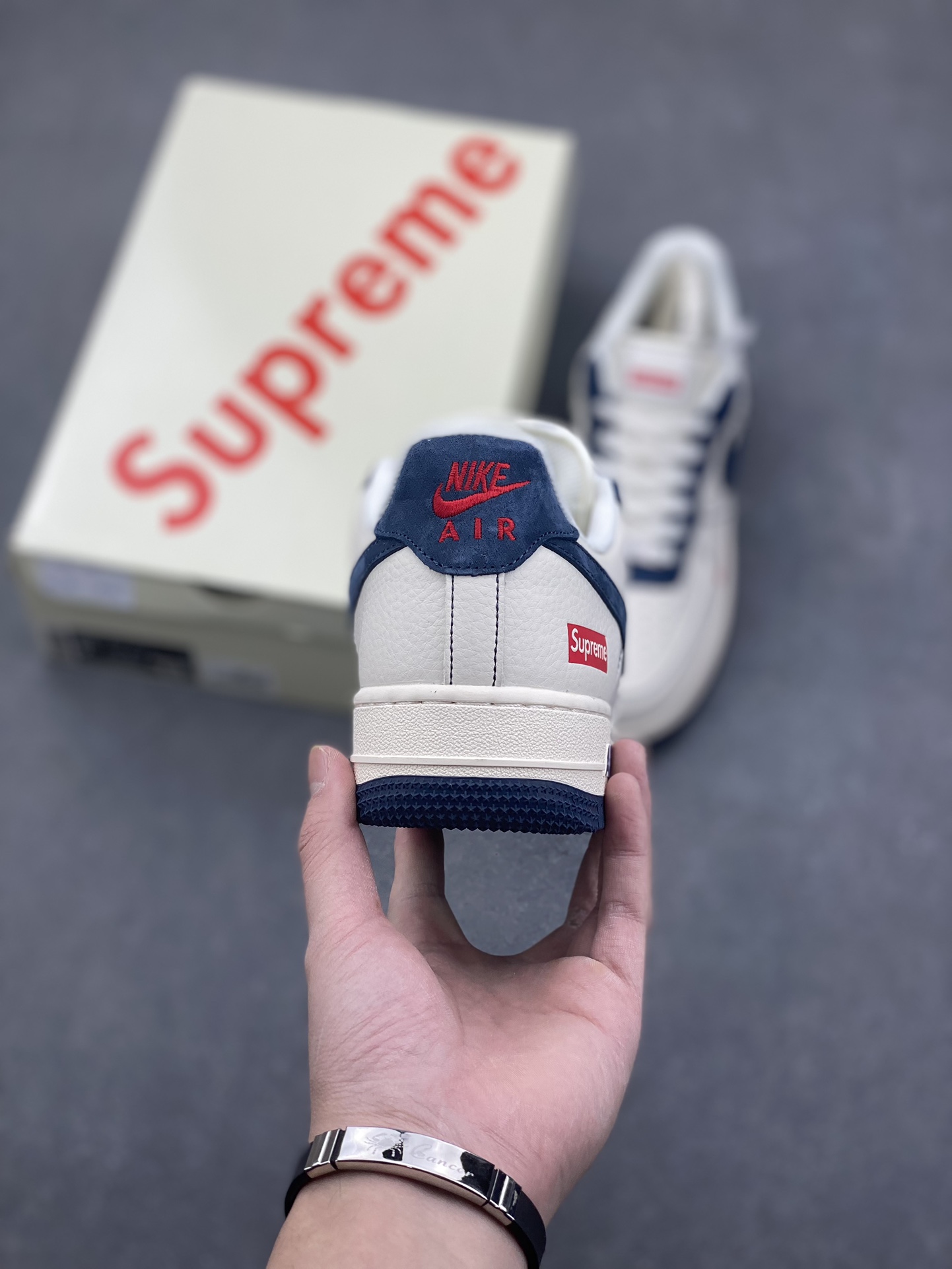 Nike Air Force 1 '07 Low Supreme Collaboration Sneakers - Blue/White 5 i1732915232 4237 5