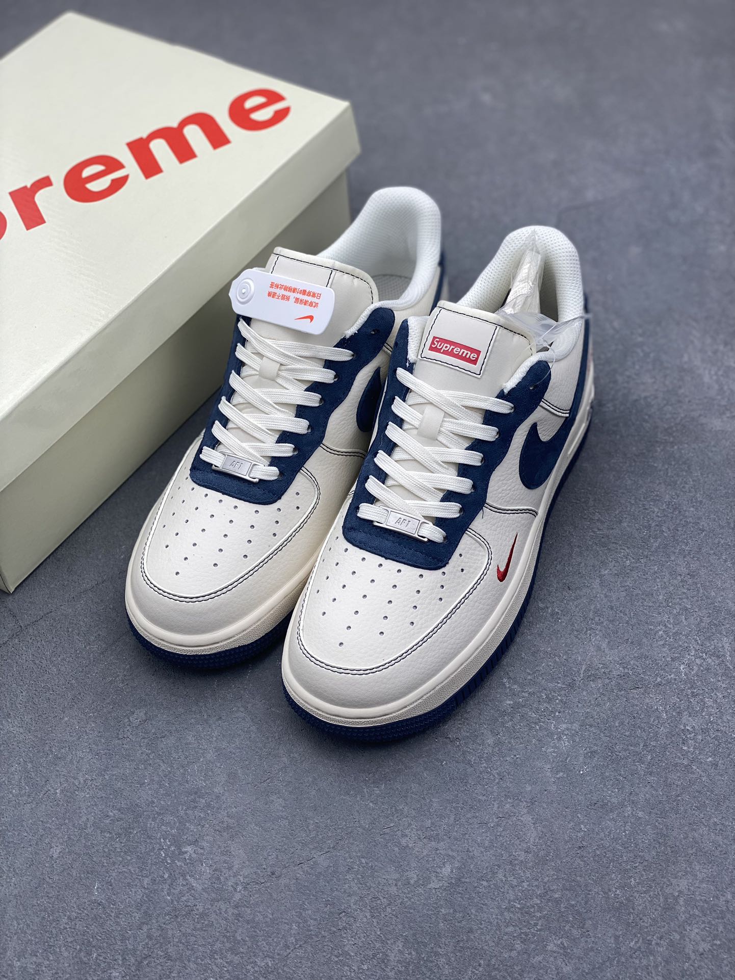 Nike Air Force 1 '07 Low Supreme Collaboration Sneakers - Blue/White 9 i1732915232 5313 7