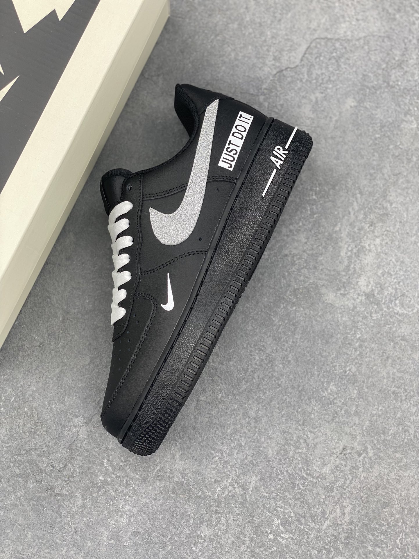Nike Air Force 1 Black/Silver "Just Do It" Edition - Premium Comfort & Style 8 i1732915501 1227 4
