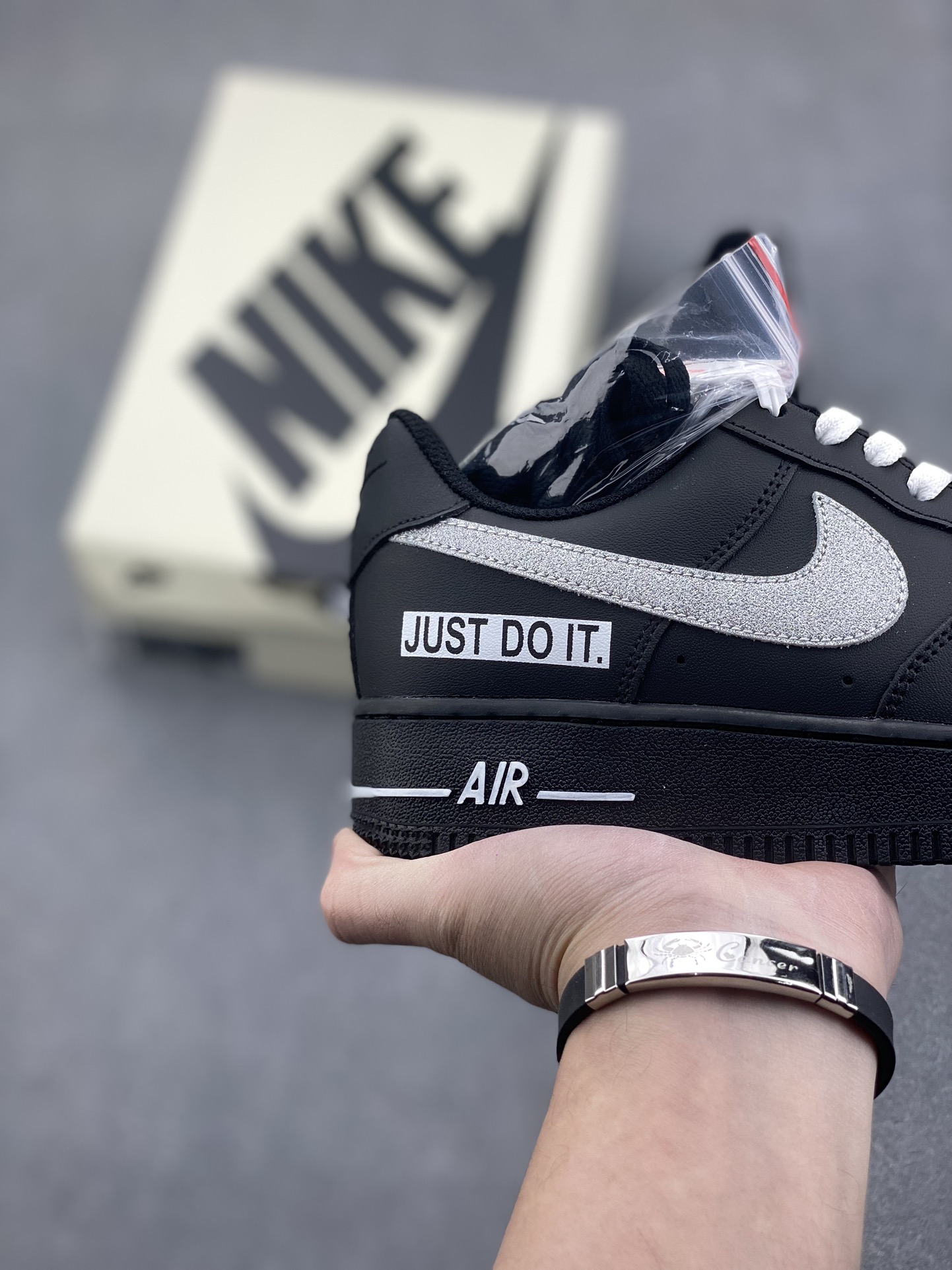 Nike Air Force 1 Black/Silver "Just Do It" Edition - Premium Comfort & Style 6 i1732915501 3966 6