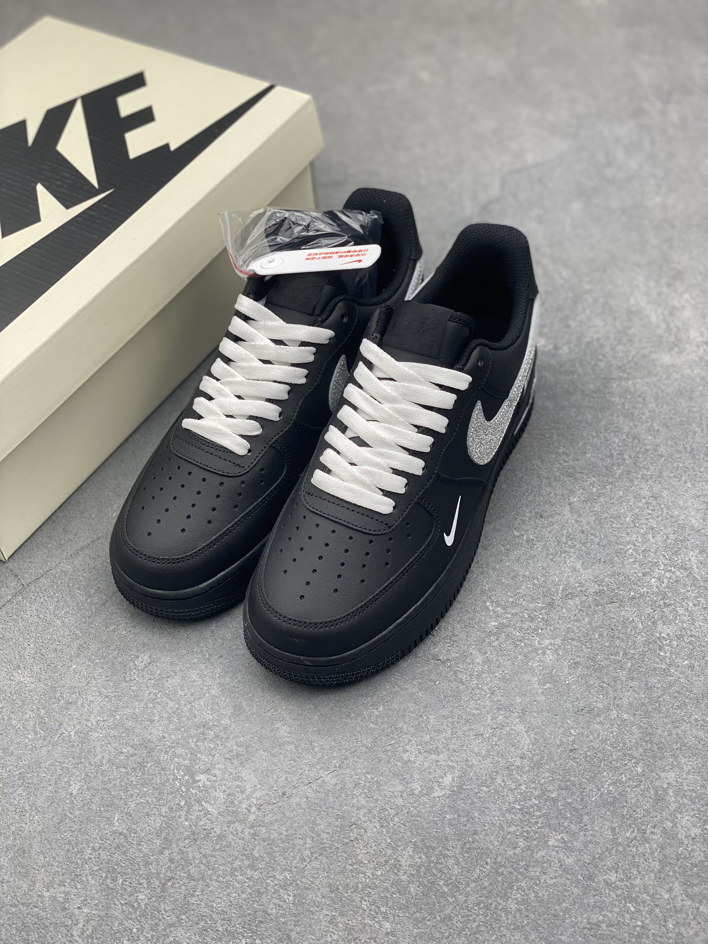 Nike Air Force 1 Black/Silver "Just Do It" Edition - Premium Comfort & Style 9 i1732915501 6381 1