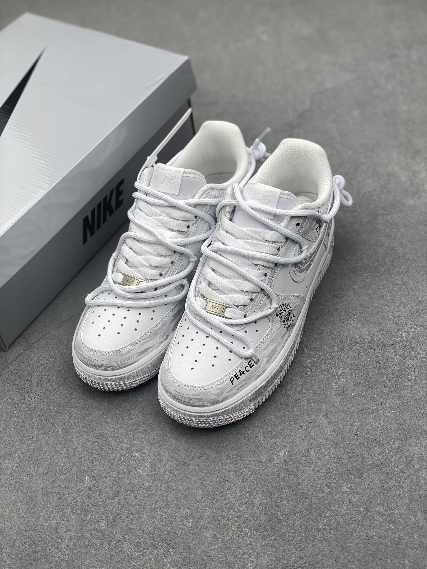 Nike Air Force 1 Low '07 Custom Anime White Casual Sneakers 9 i1732915580 3001 8