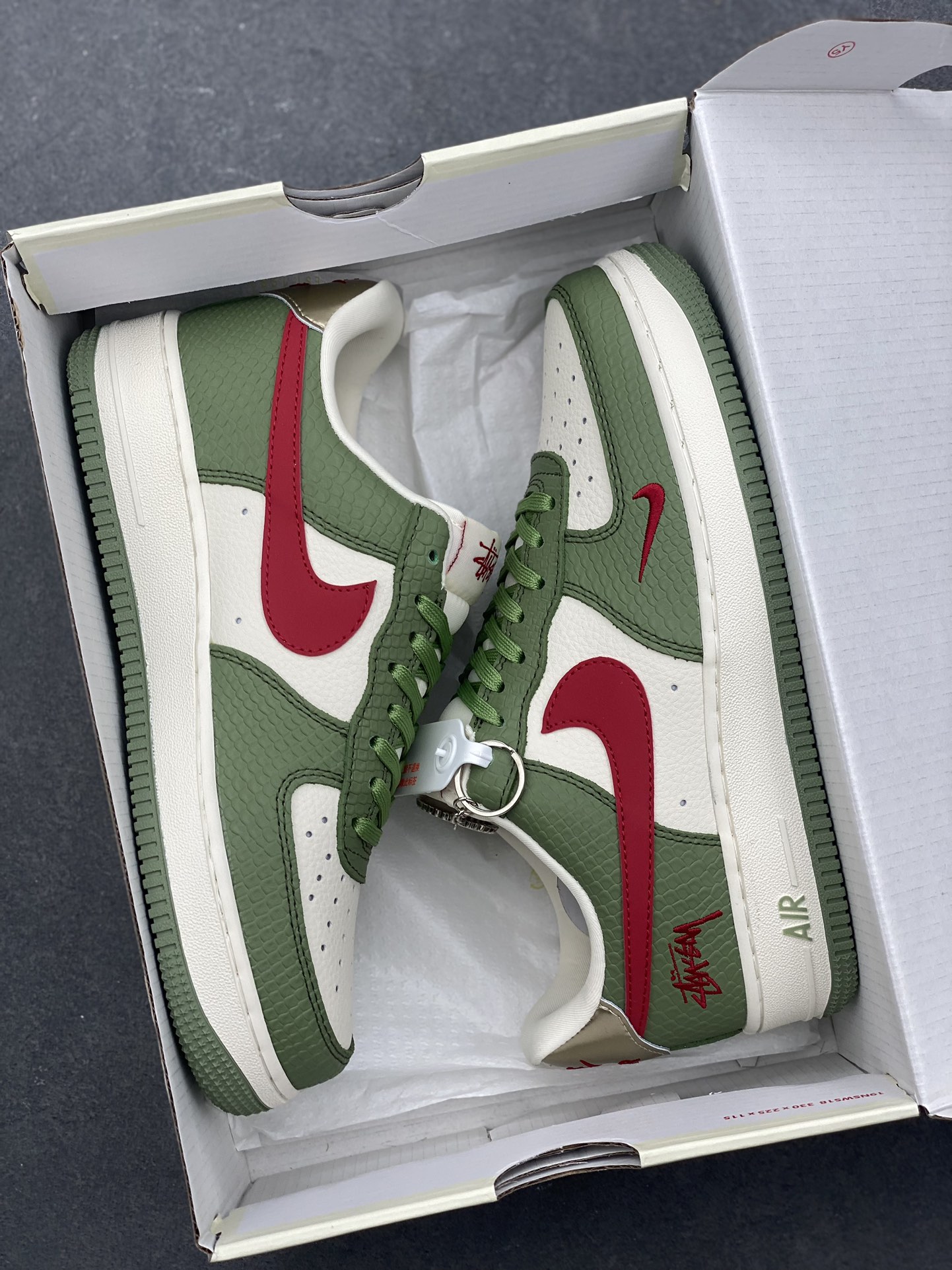 Nike Air Force 1 '07 Low Stussy Collab Green Snake Skin Sneakers 10 i1732915624 3267 1