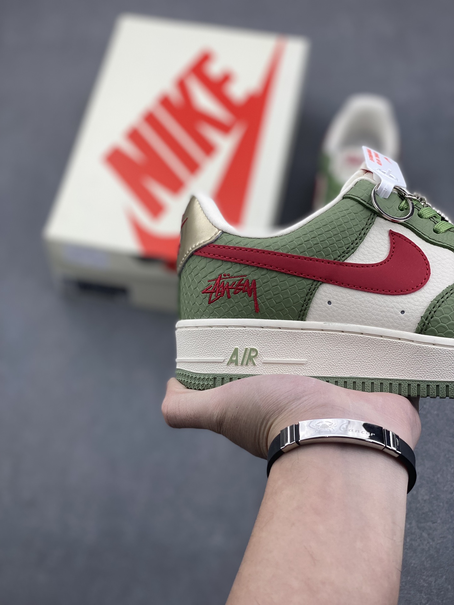 Nike Air Force 1 '07 Low Stussy Collab Green Snake Skin Sneakers 6 i1732915625 9099 6