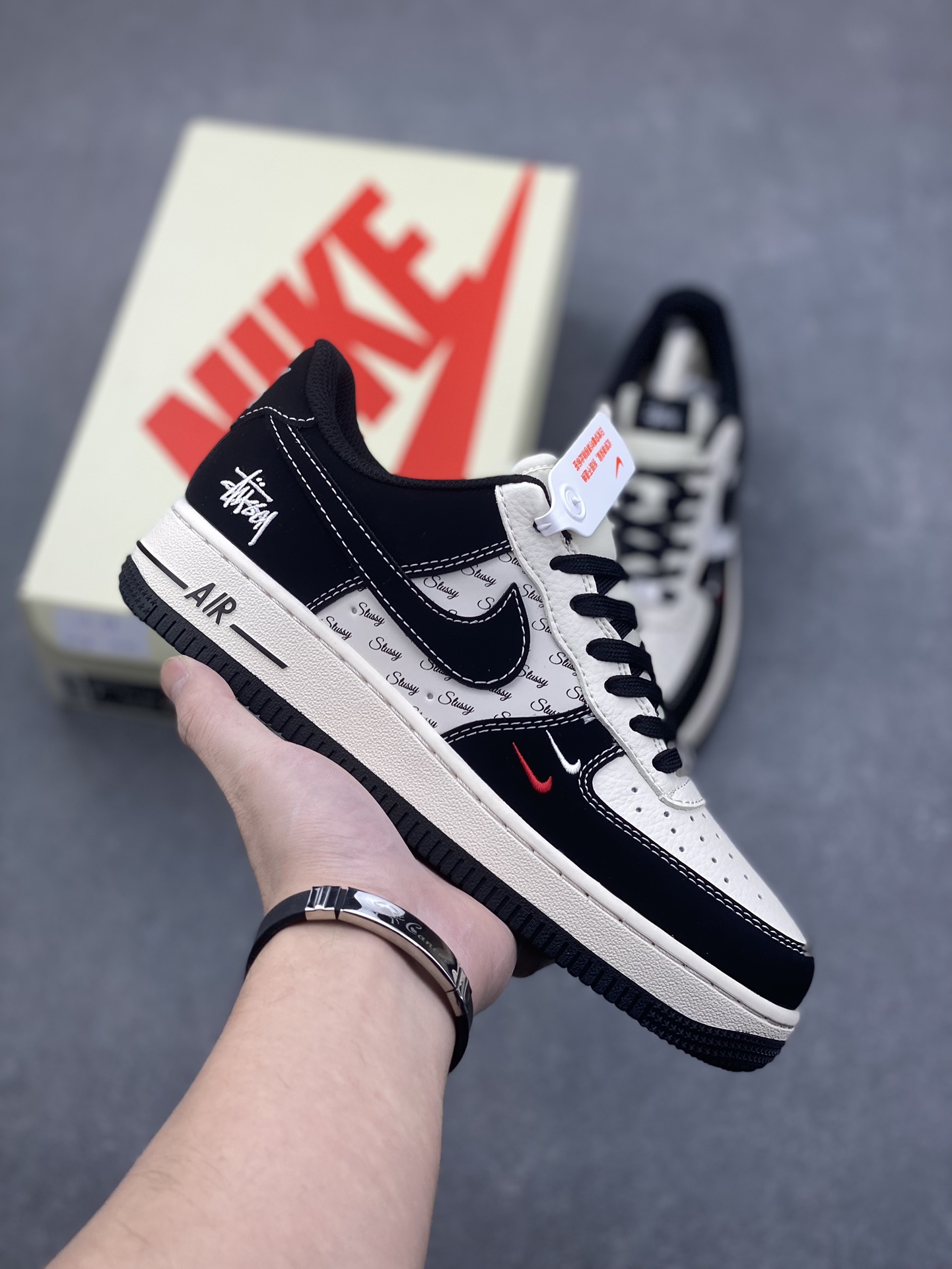 Nike Air Force 1 '07 Low Stussy Collab Sneakers - Limited Edition 2 i1732915672 1425 0