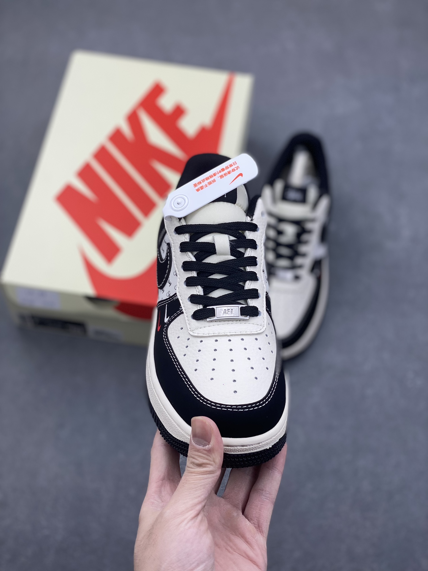 Nike Air Force 1 '07 Low Stussy Collab Sneakers - Limited Edition 3 i1732915672 8365 3