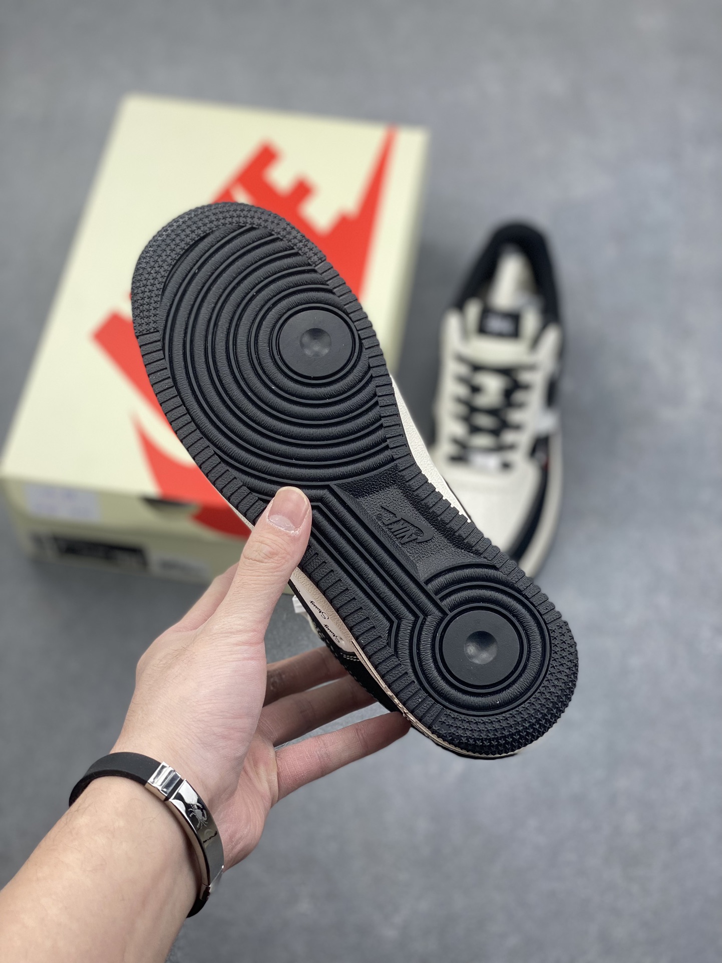 Nike Air Force 1 '07 Low Stussy Collab Sneakers - Limited Edition 7 i1732915673 6701 6