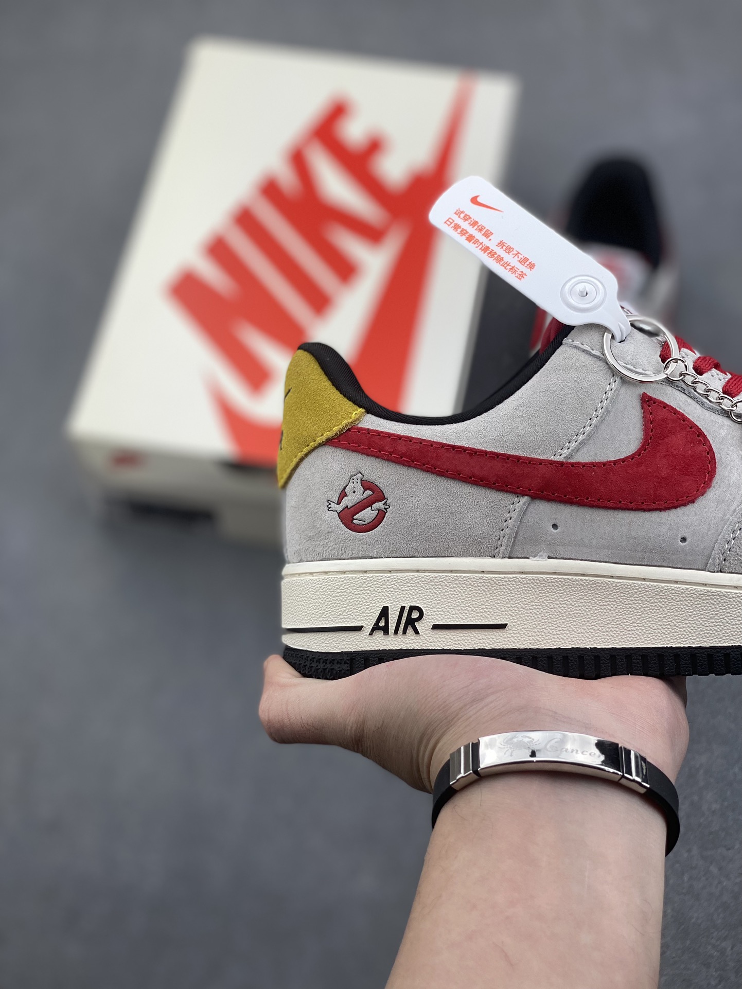Nike Air Force 1 '07 Low Halloween Ghostbusters Edition Sneakers 6 i1732994679 7417 4