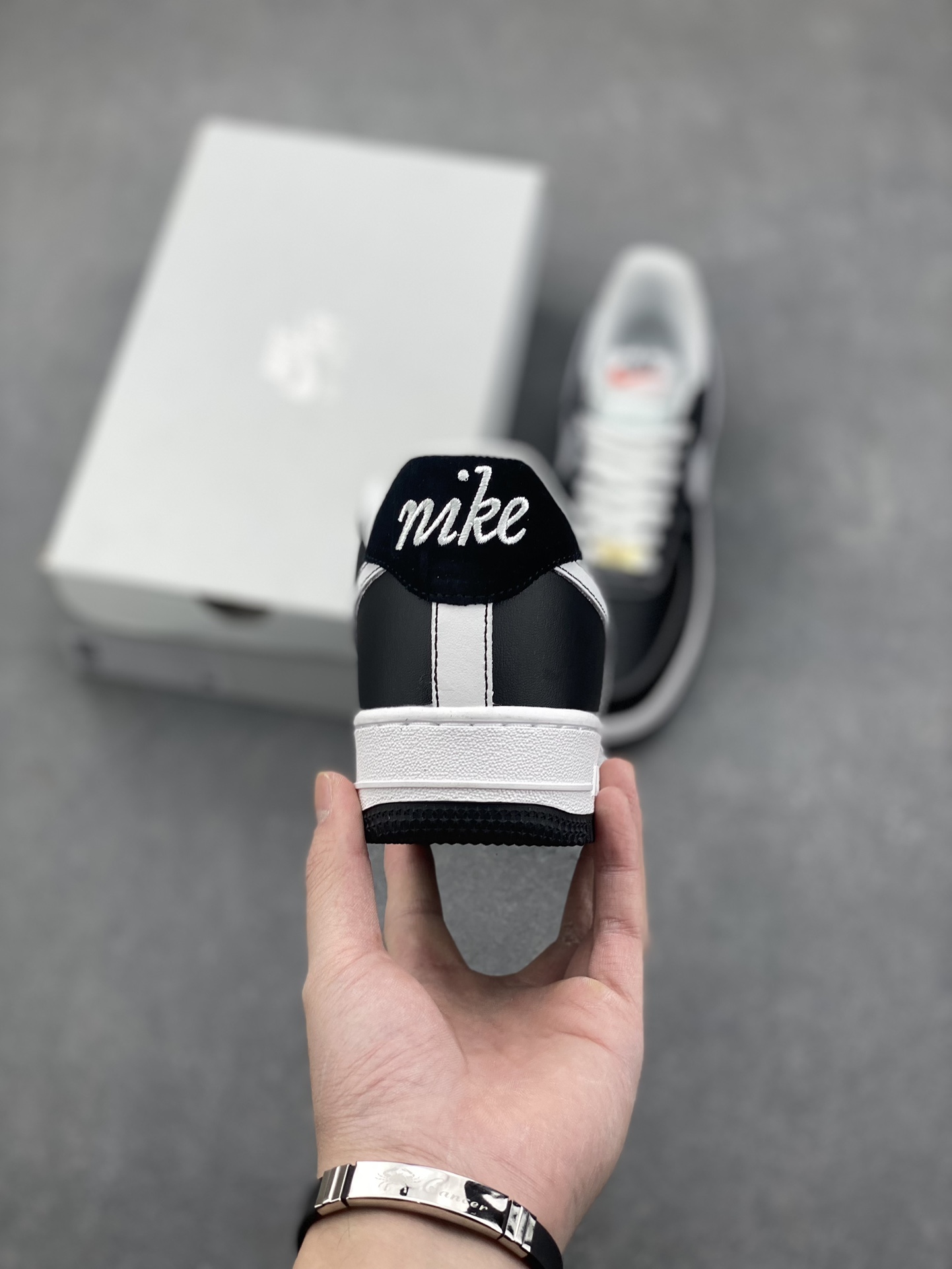 Nike Air Force 1 '07 Low Black/White DA8478-001 - Original Edition 5 i1732995828 5279 3