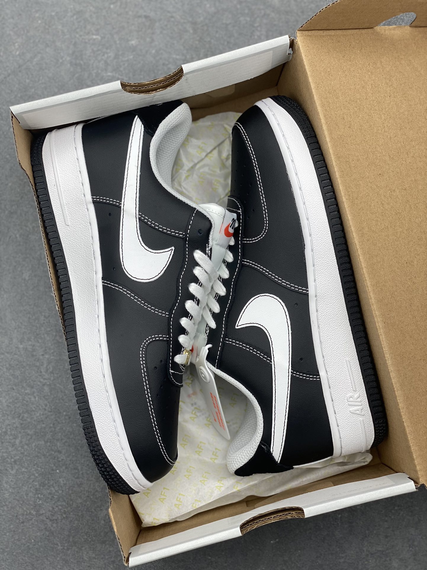 Nike Air Force 1 '07 Low Black/White DA8478-001 - Original Edition 10 i1732995828 7418 5