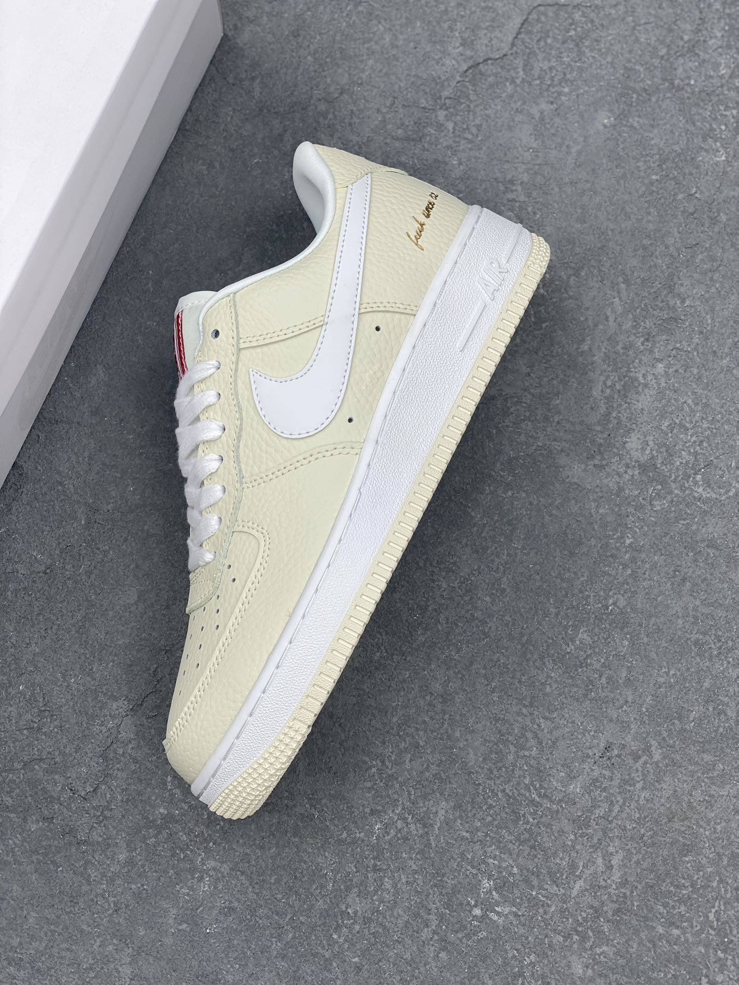 Nike Air Force 1 '07 Low CW2919-100 - Classic Style, Supreme Comfort 8 i1732995868 3751 0
