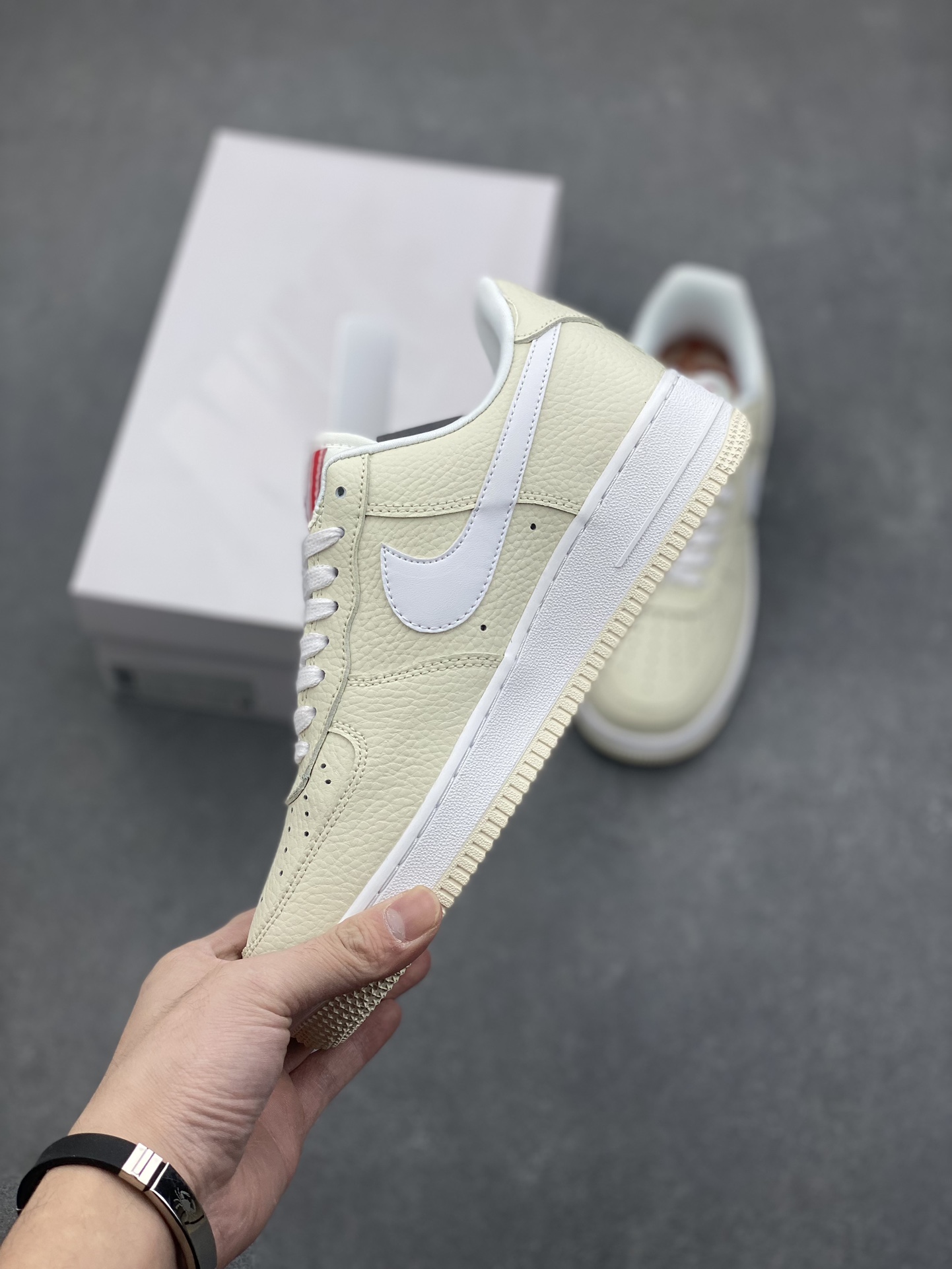 Nike Air Force 1 '07 Low CW2919-100 - Classic Style, Supreme Comfort 4 i1732995868 4273 7