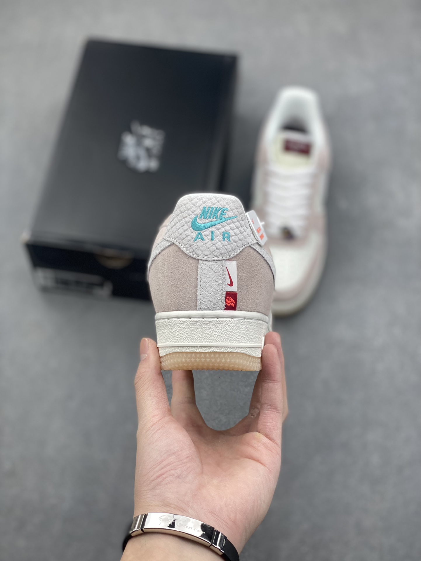 Nike Air Force 1 '07 Low FZ5066-111 - Premium Comfort & Iconic Style 5 i1732995905 4866 6