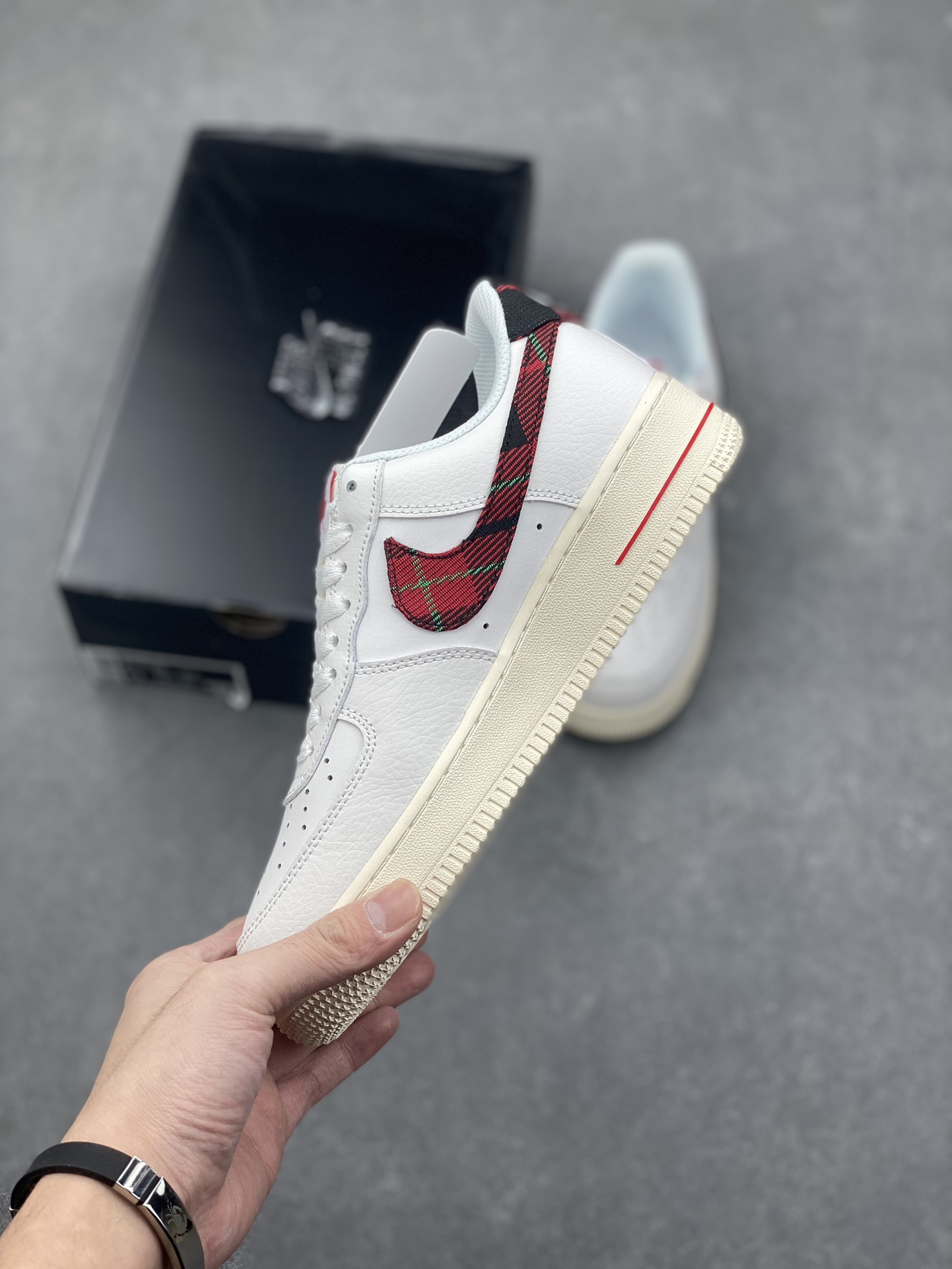 Nike Air Force 1 '07 Low White/Tartan Plaid Sneakers - Style DV0789-100 4 i1732995958 9745 0