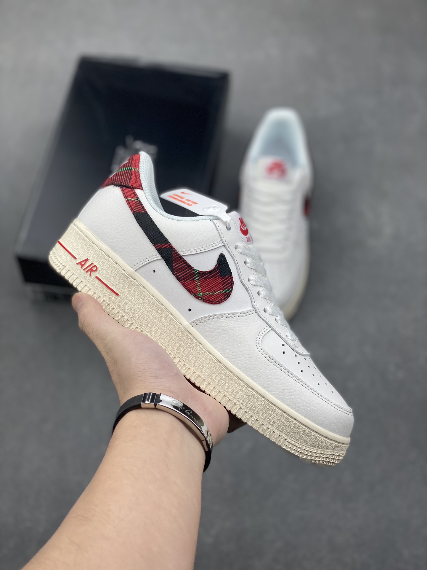 Nike Air Force 1 '07 Low White/Tartan Plaid Sneakers - Style DV0789-100 2 i1732995959 1176 7